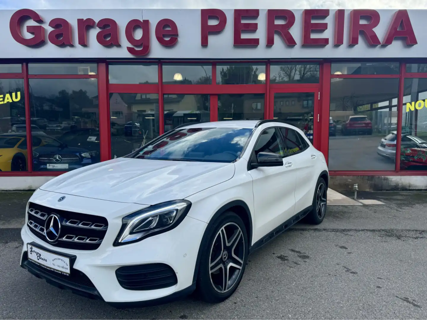 Mercedes-Benz GLA 200 D 4MATIC AMG FACELIFT AUTO CUIR NAVI Blanco - 2