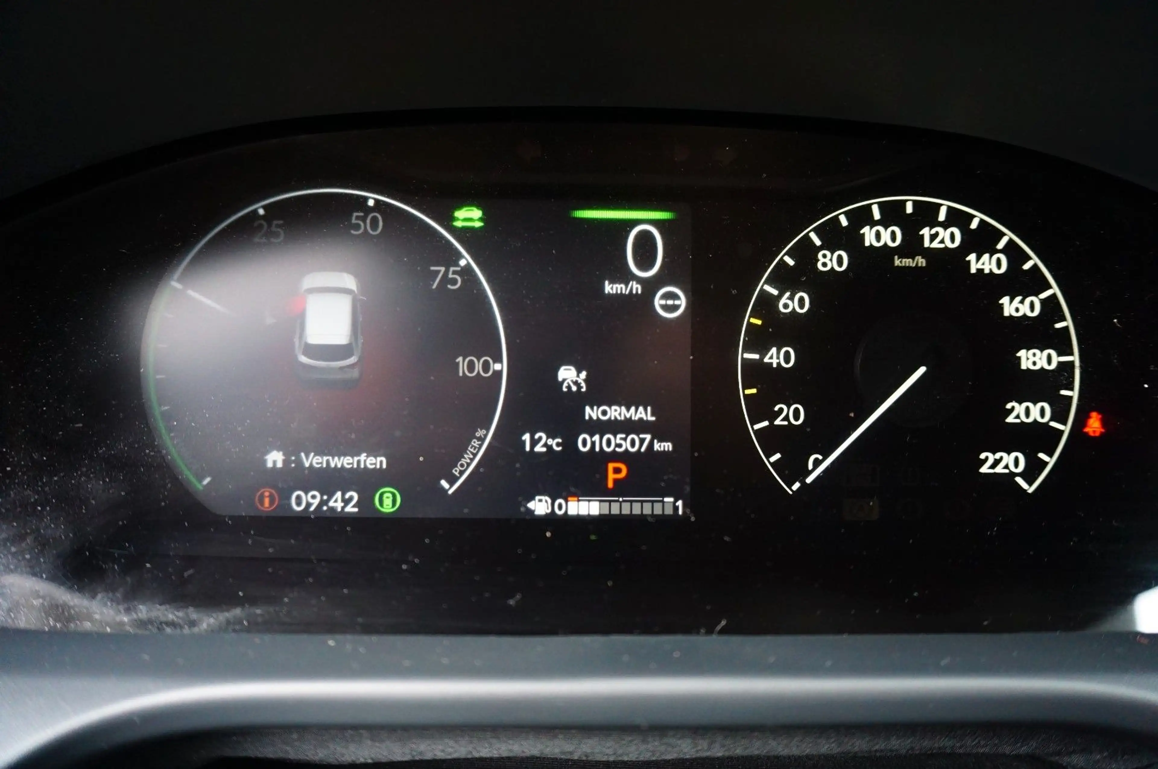 Honda ZR-V 2.0 Sport Hybrid — photo 9