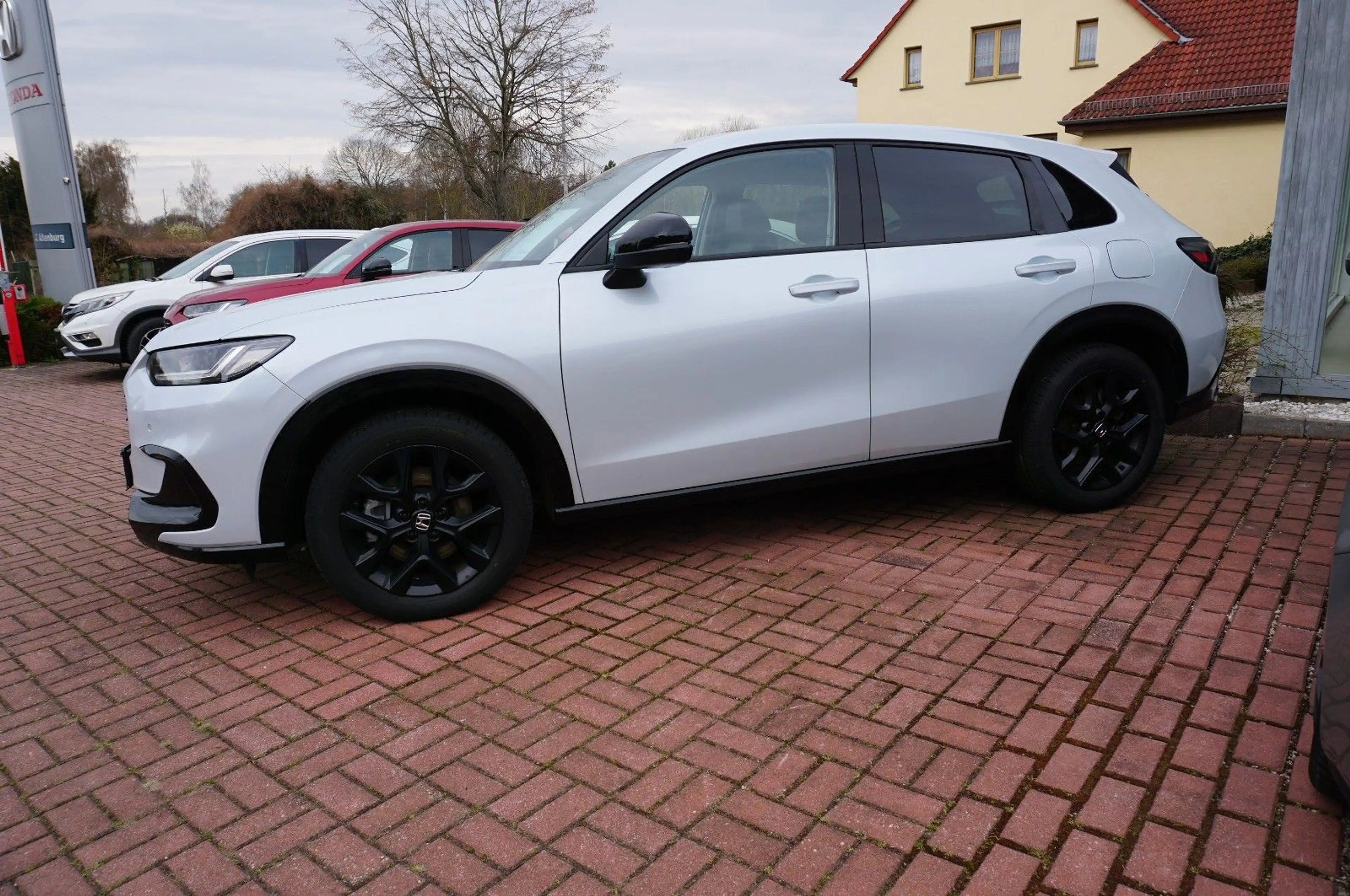 Honda ZR-V 2.0 Sport Hybrid — photo 2