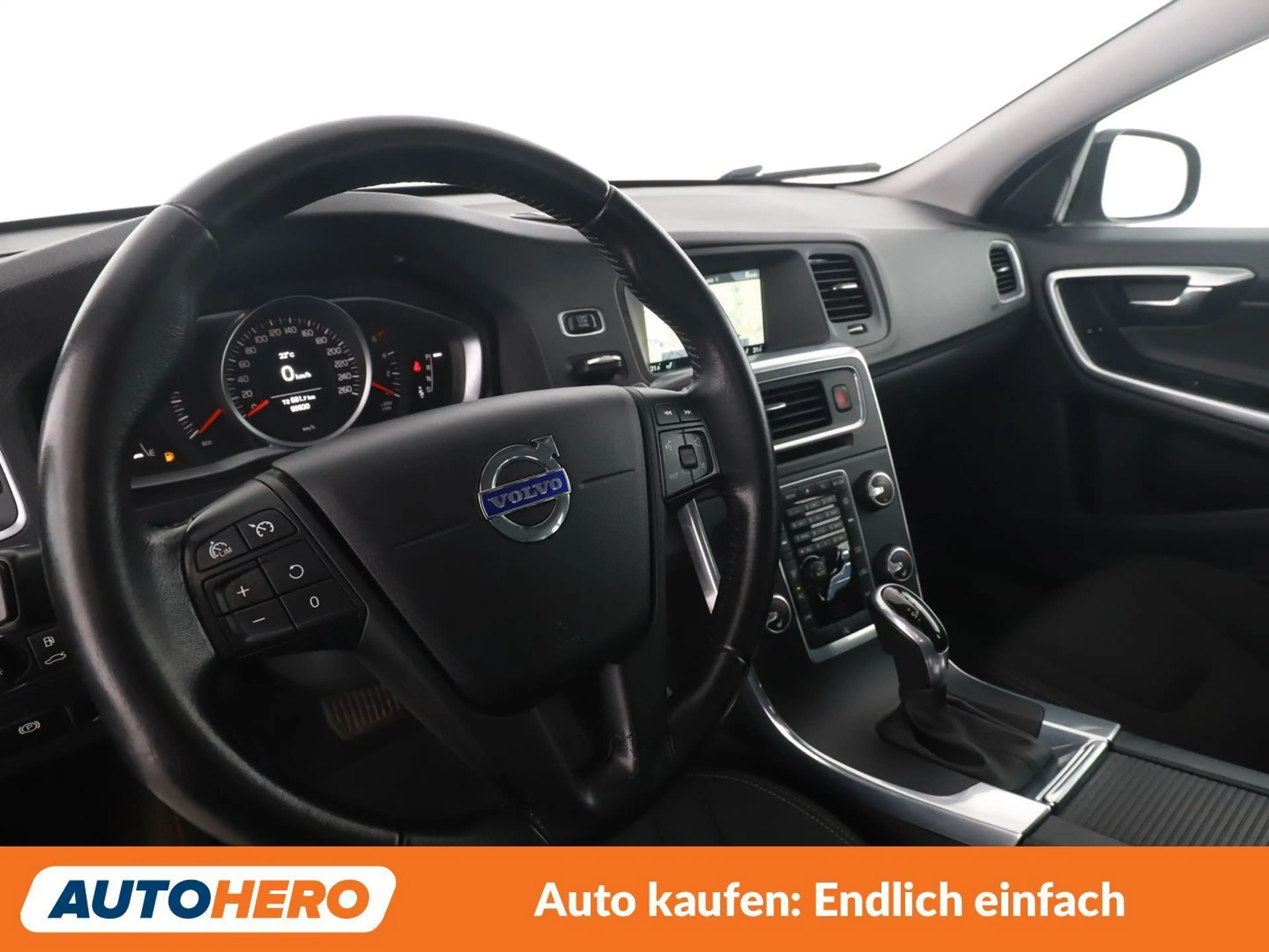 Volvo V60 Cross Country 2.0 D3 Business — photo 11