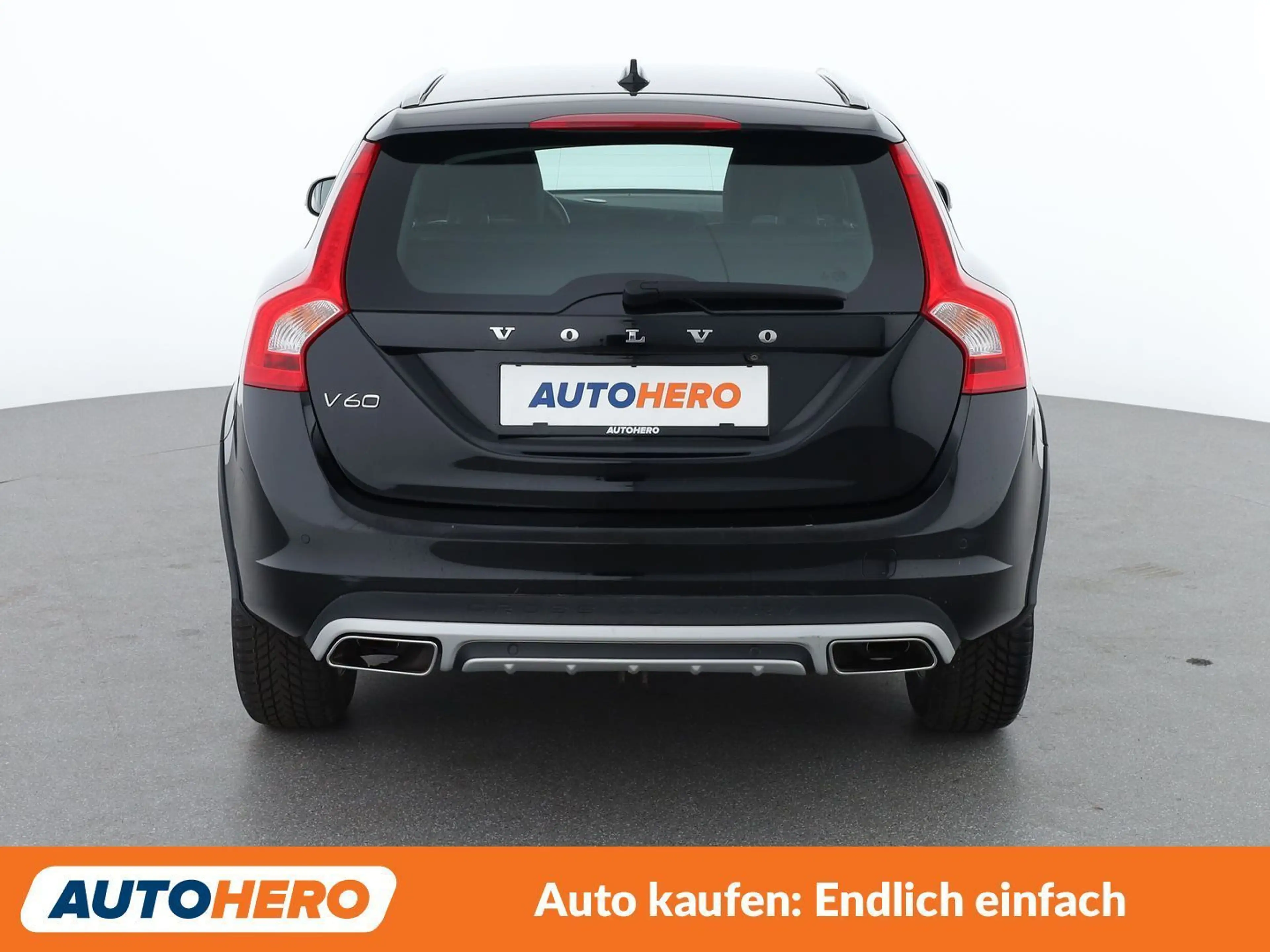 Volvo V60 Cross Country 2.0 D3 Business — photo 5
