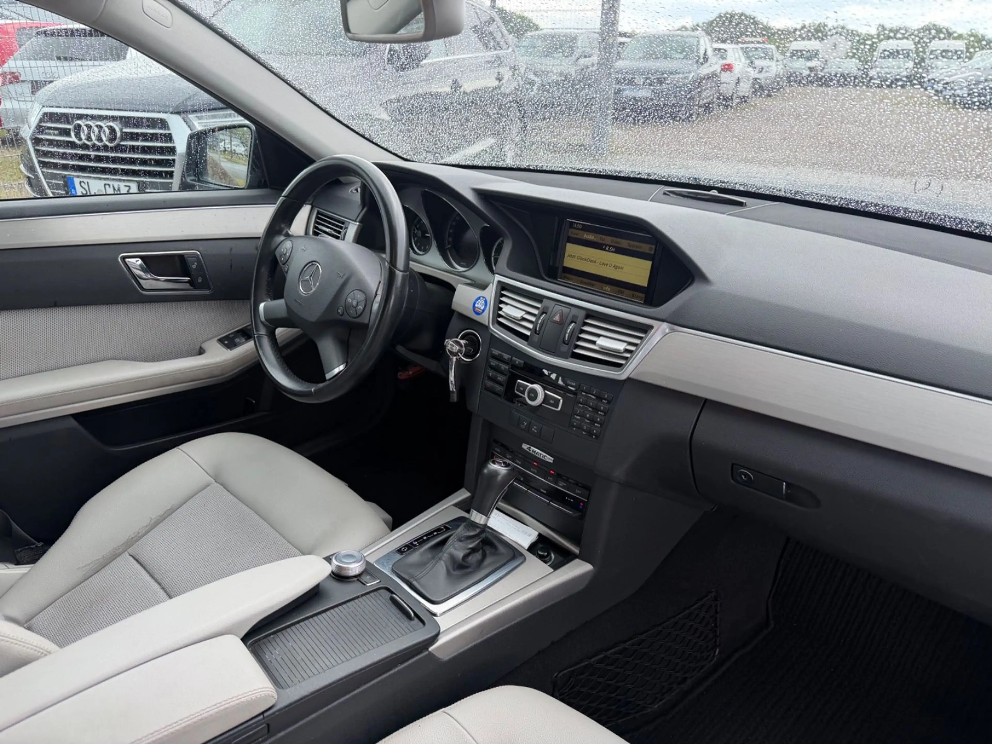 Mercedes-Benz E 250 CDI T 4 Matic Navi Temp Klimaauto PDC — photo 14