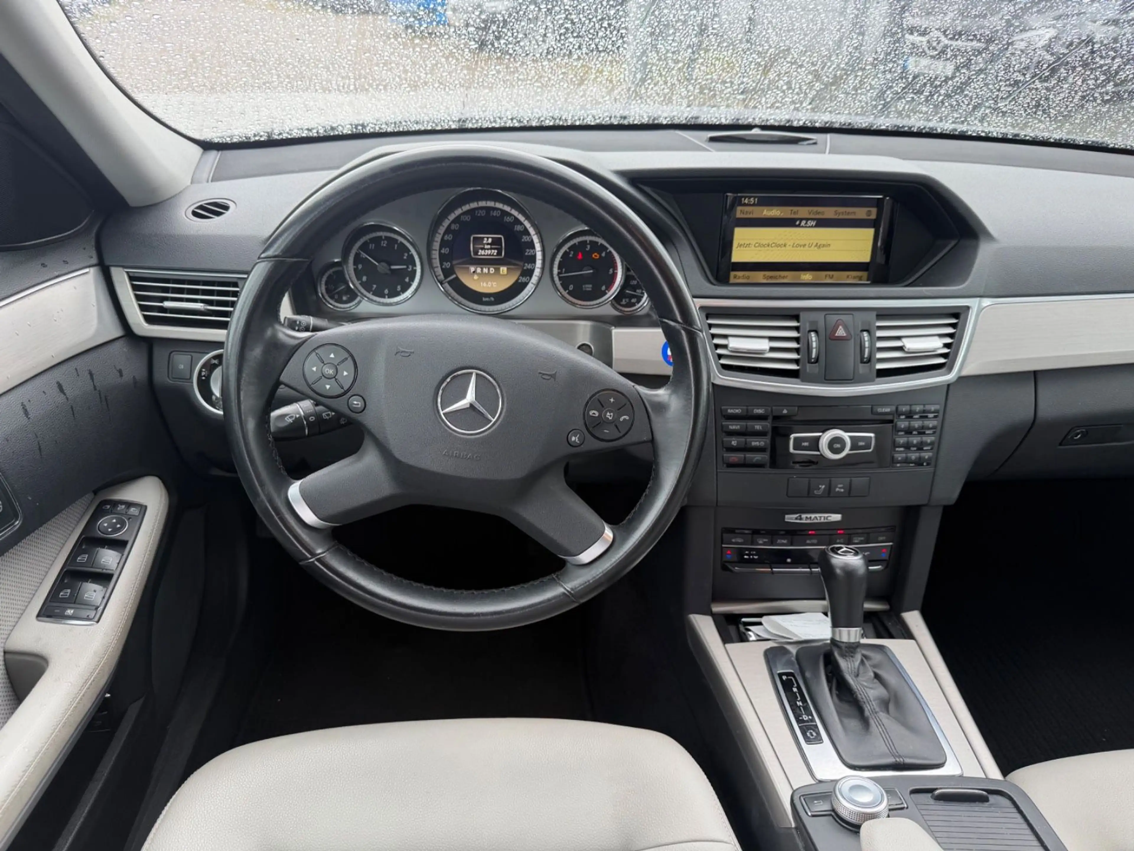 Mercedes-Benz E 250 CDI T 4 Matic Navi Temp Klimaauto PDC — photo 15