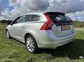 Volvo V60 2.0 D4 Momentum INRUILKOOPJE EXPORTPRIJS AIRCO NAV Grijs - thumbnail 4