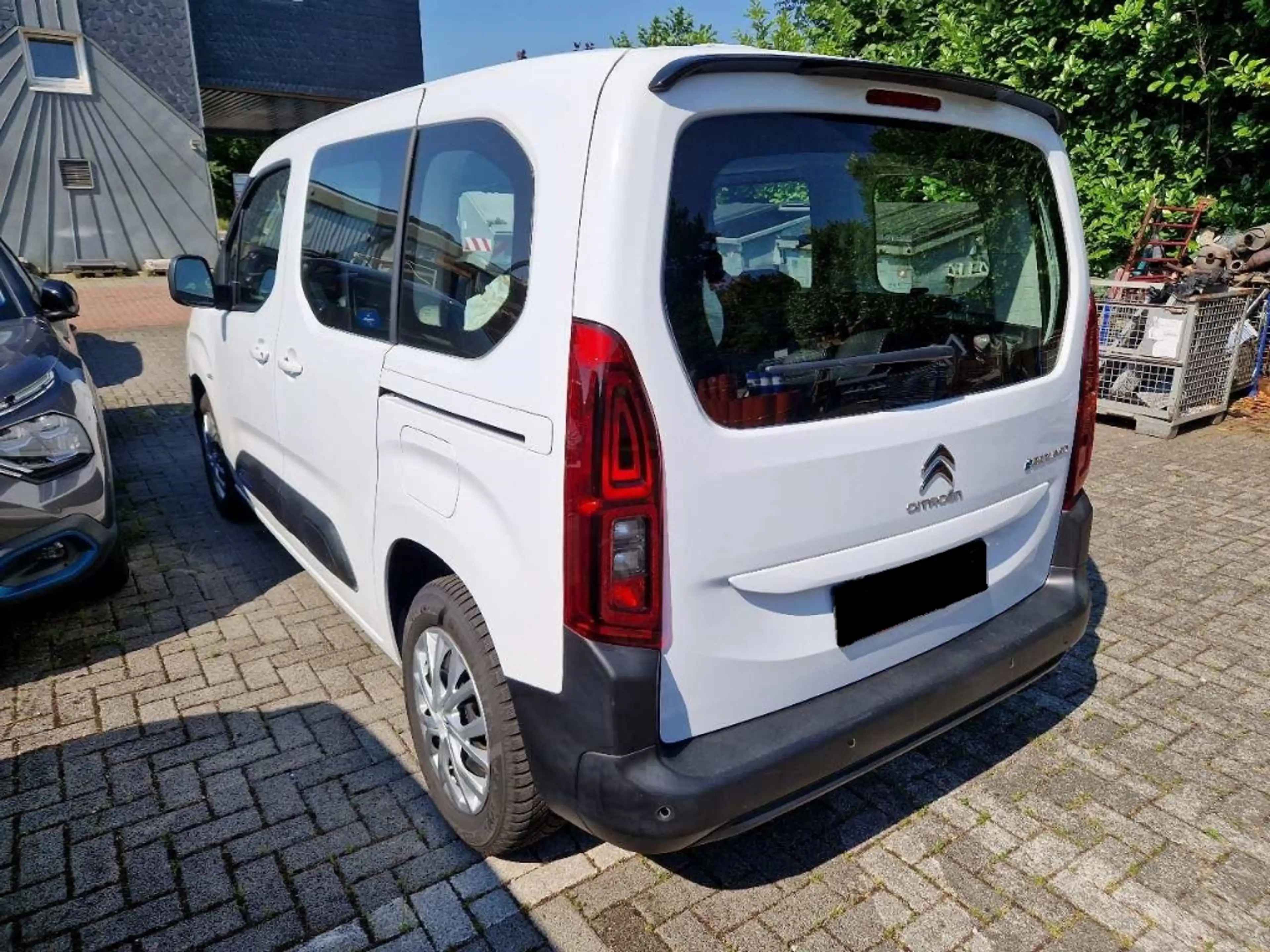 Citroen Berlingo M Feel 11kw Shz Kamera — photo 3