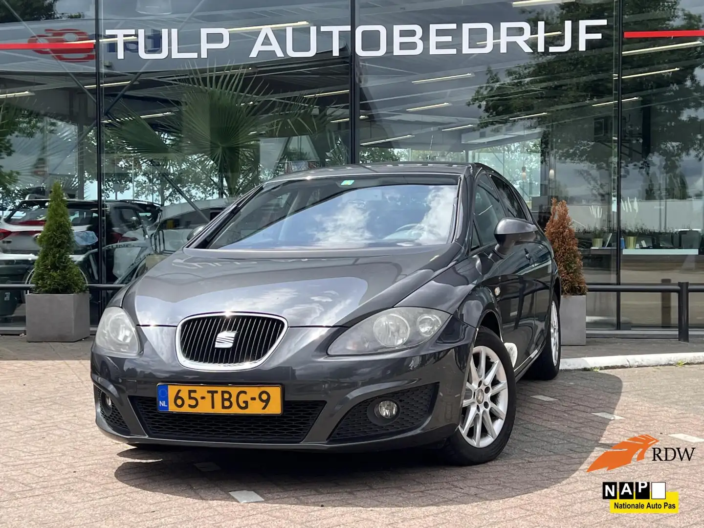 SEAT Leon 1.2 TSI Ecomotive Businessline COPA Top onderhoud! Grijs - 1