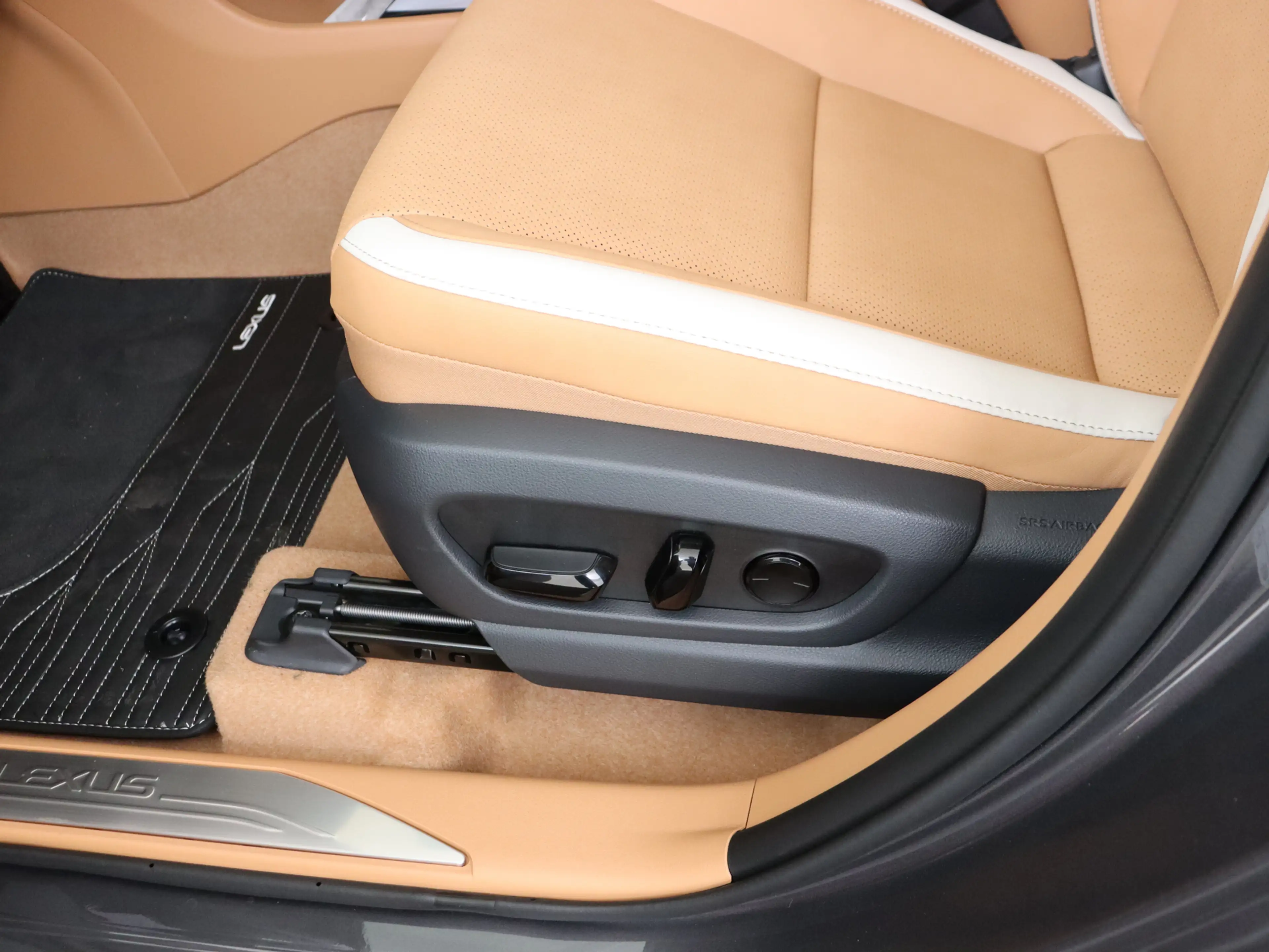 Lexus RZ 350e 35th Edition 77 kWh | Panoramadak | Memory Se — photo 12