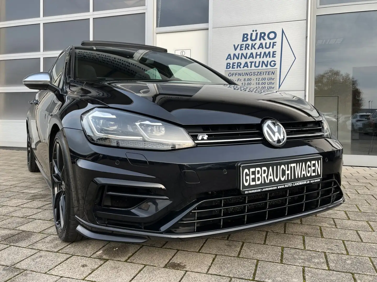 Volkswagen Golf 7 R 2.0 TSI DSG 4M 2.HD NAV PANO KAM MATRIX Schwarz - 1