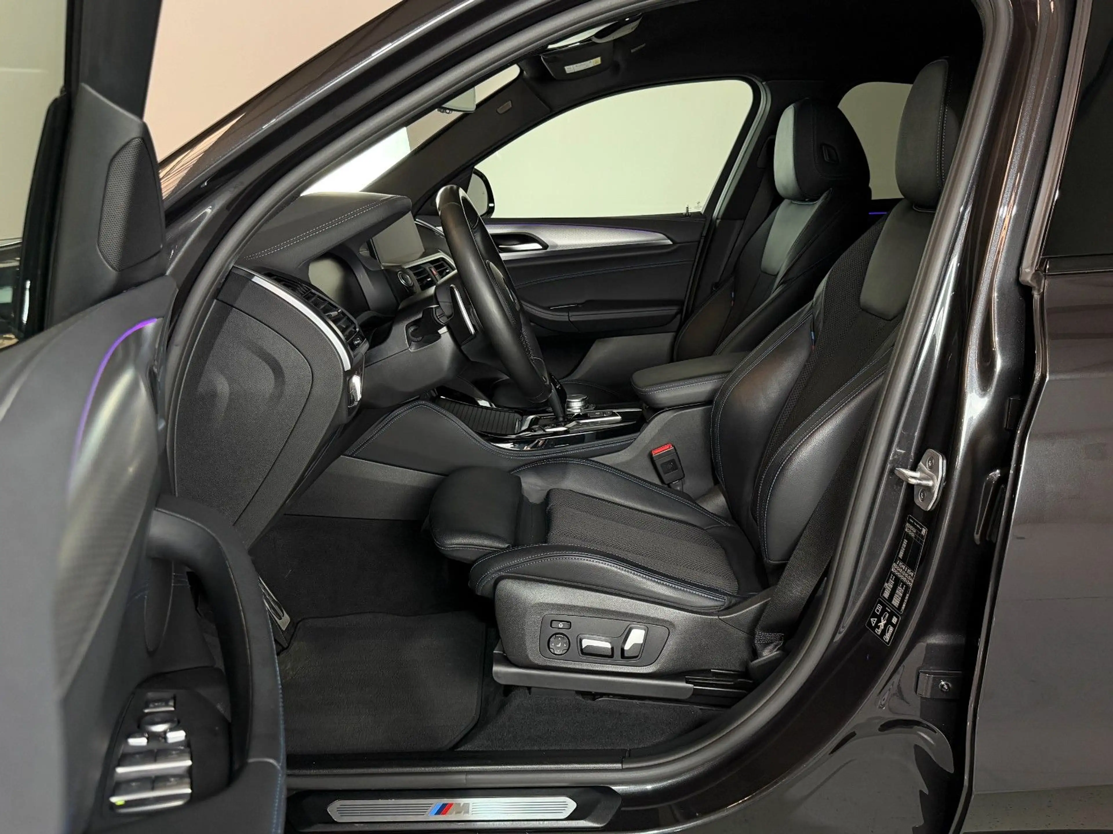 BMW X4 xDrive 30d M Sport *AHK*ACC*360°* — photo 10