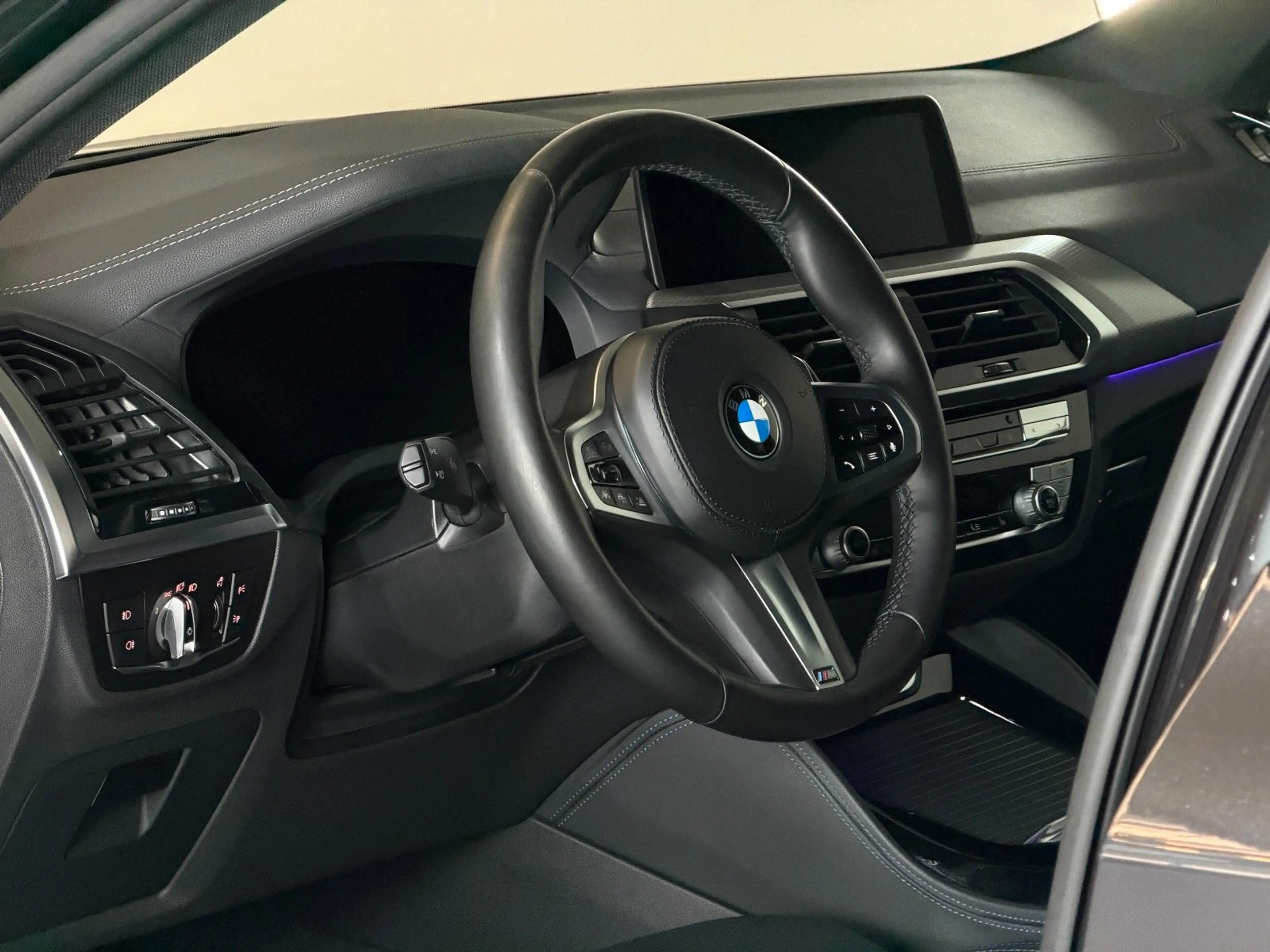 BMW X4 xDrive 30d M Sport *AHK*ACC*360°* — photo 11