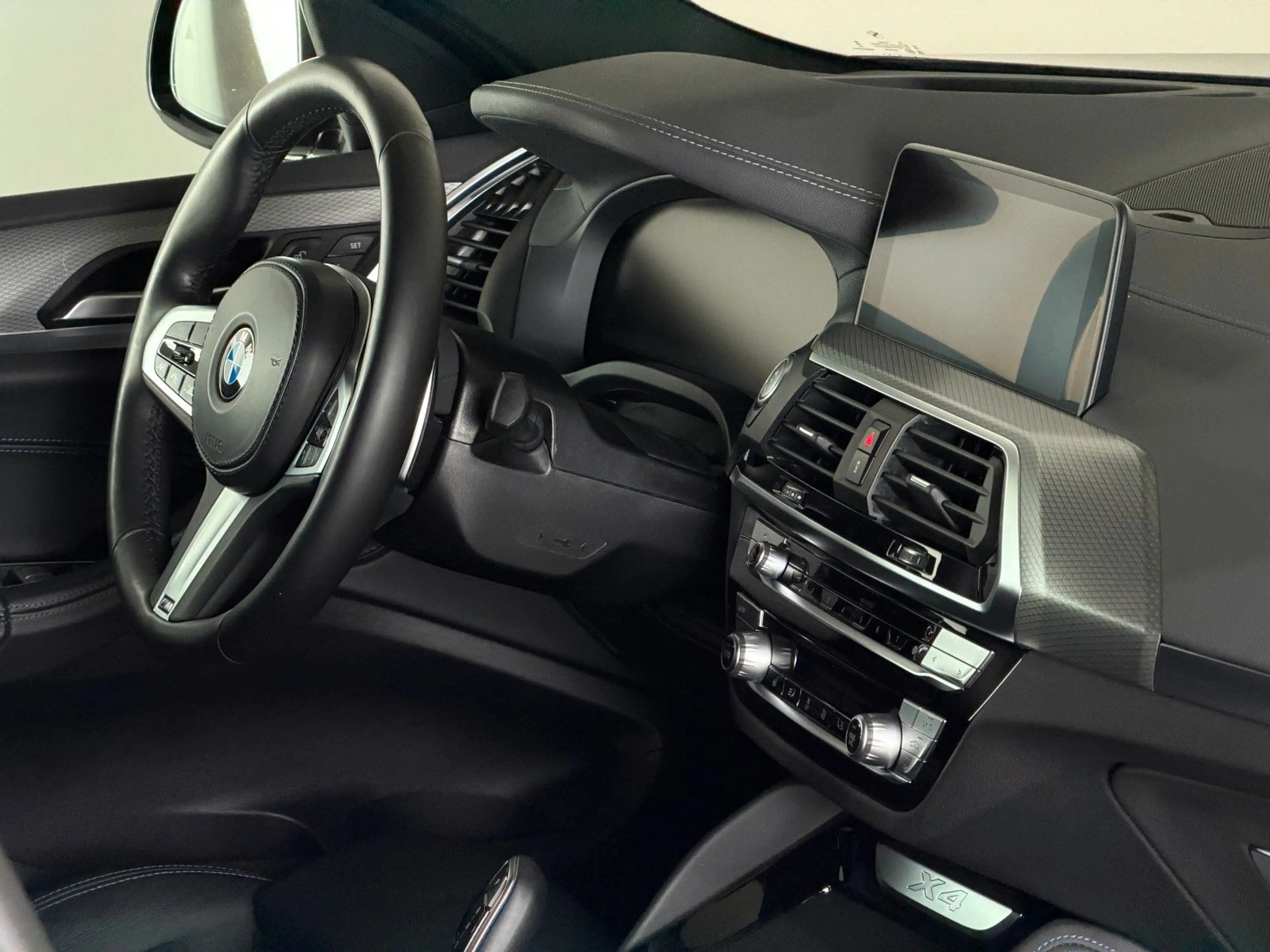 BMW X4 xDrive 30d M Sport *AHK*ACC*360°* — photo 13