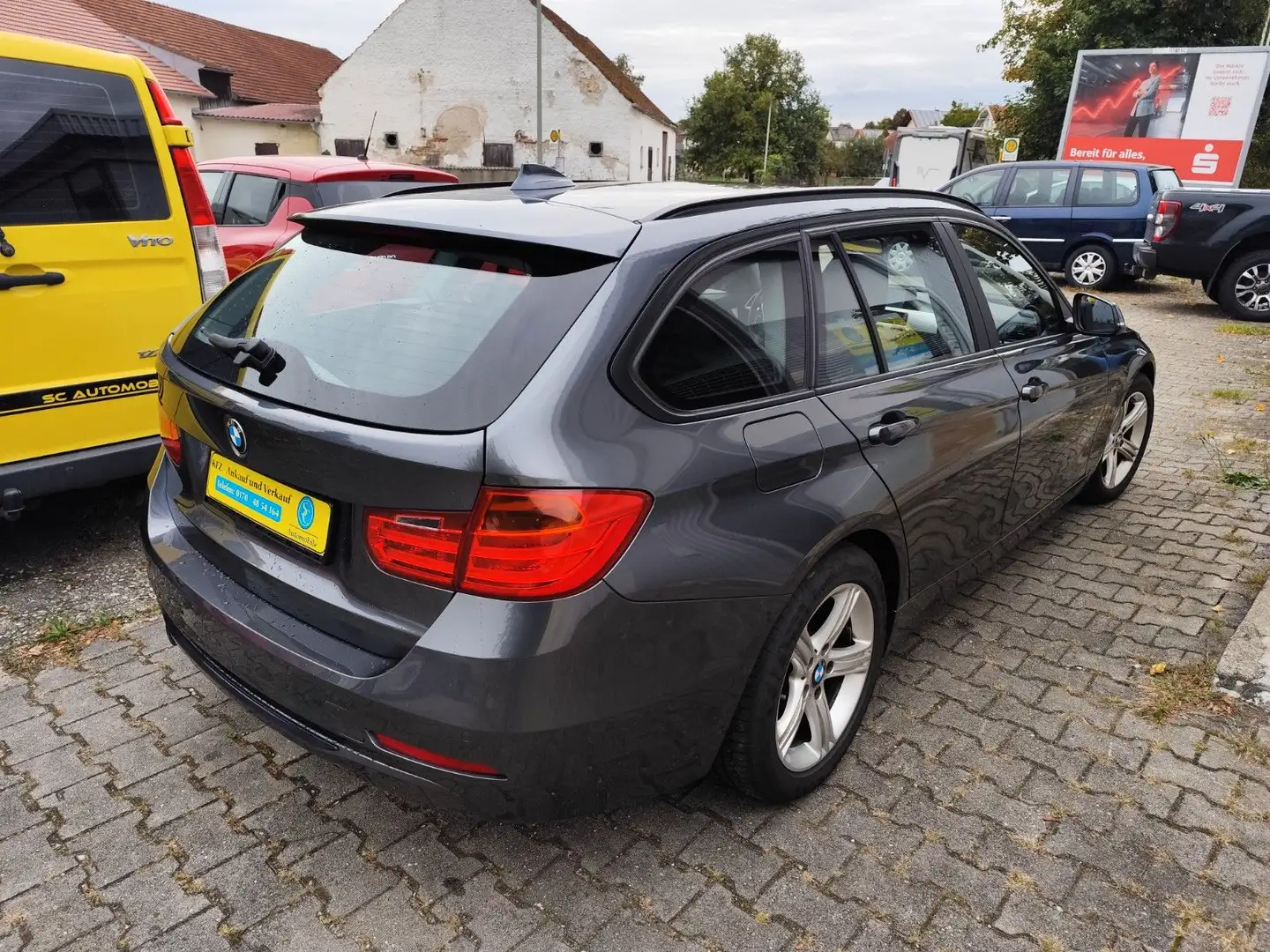 BMW 318 d Touring Navi Pdc(V+H) Xenon shz Grau - 2