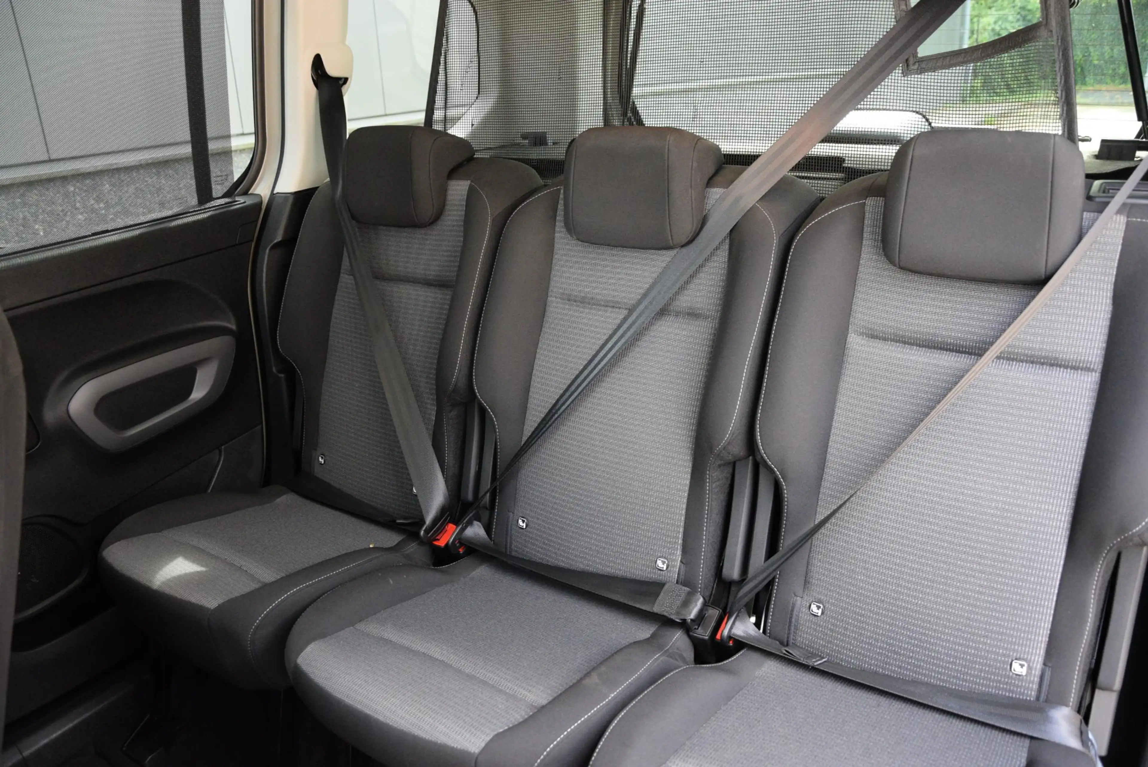 Toyota Proace City Verso 1.2 Turbo Dynamic | panoramadak | carplay | — photo 11