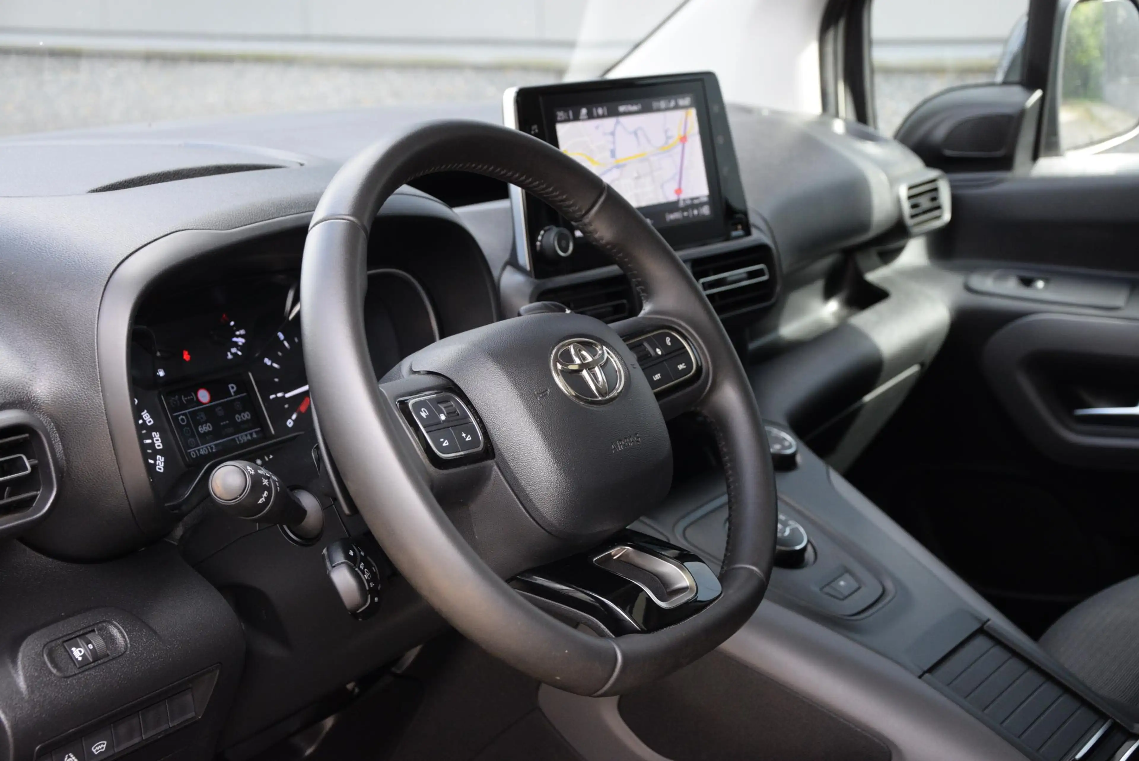Toyota Proace City Verso 1.2 Turbo Dynamic | panoramadak | carplay | — photo 10