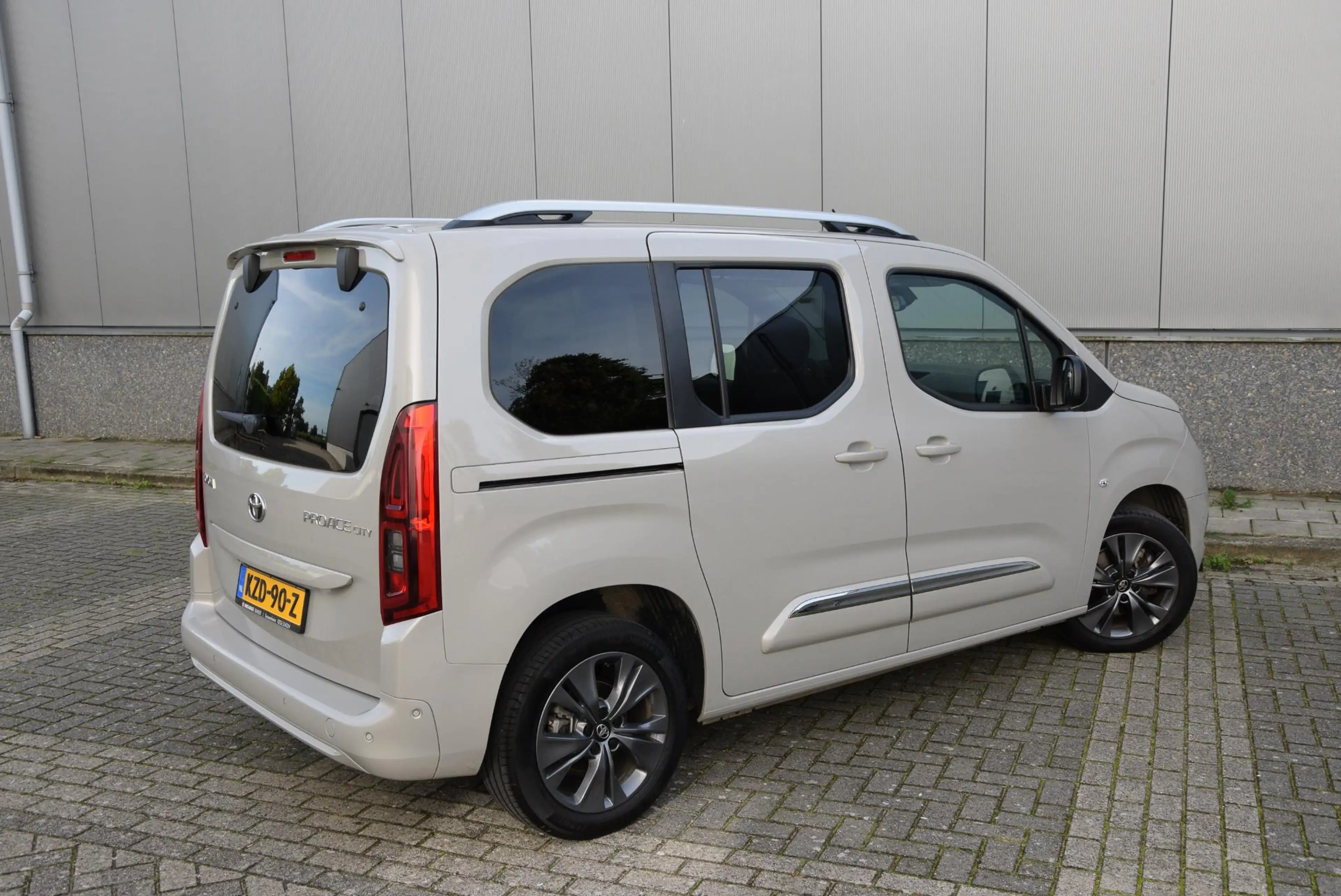 Toyota Proace City Verso 1.2 Turbo Dynamic | panoramadak | carplay | — photo 45