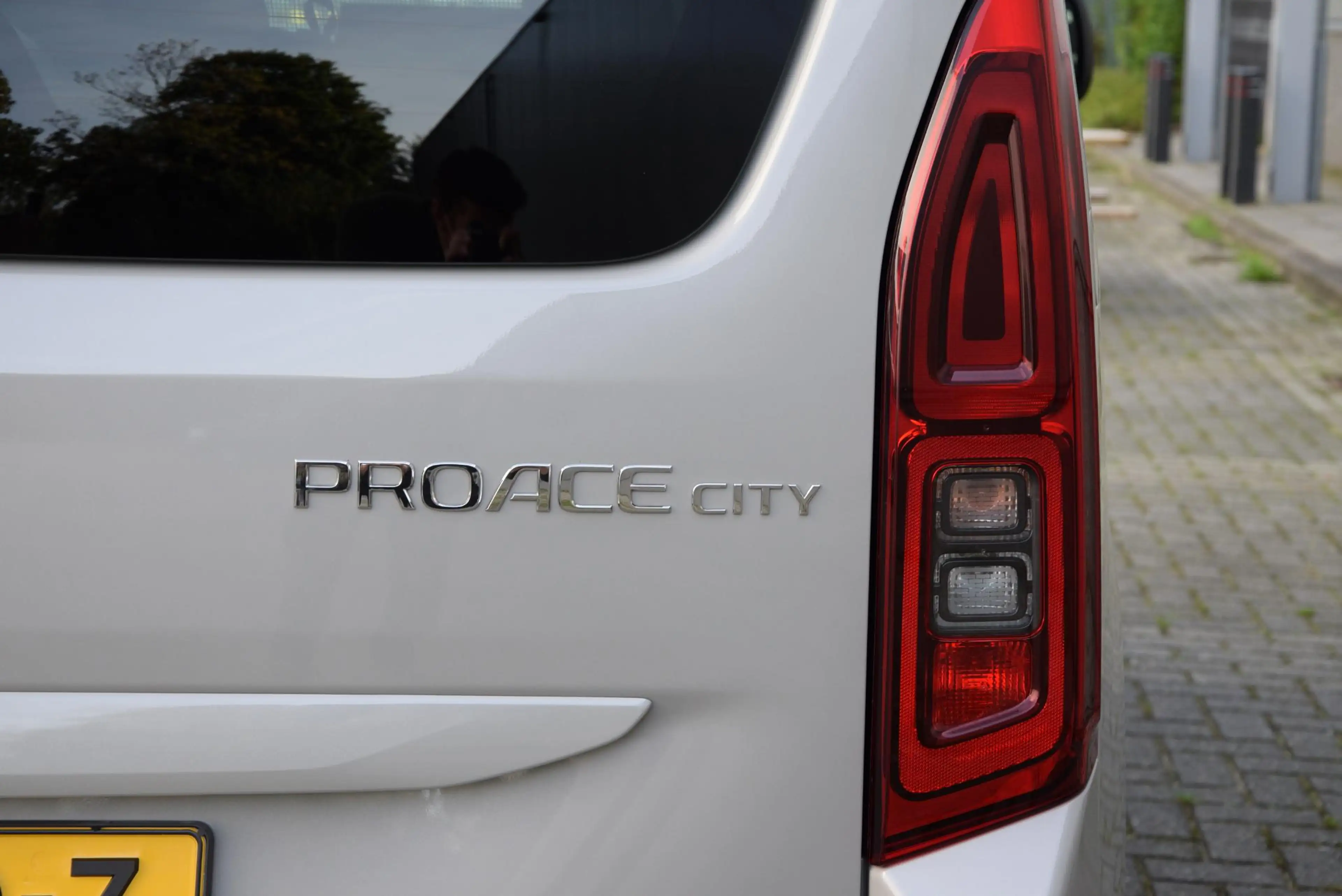 Toyota Proace City Verso 1.2 Turbo Dynamic | panoramadak | carplay | — photo 8