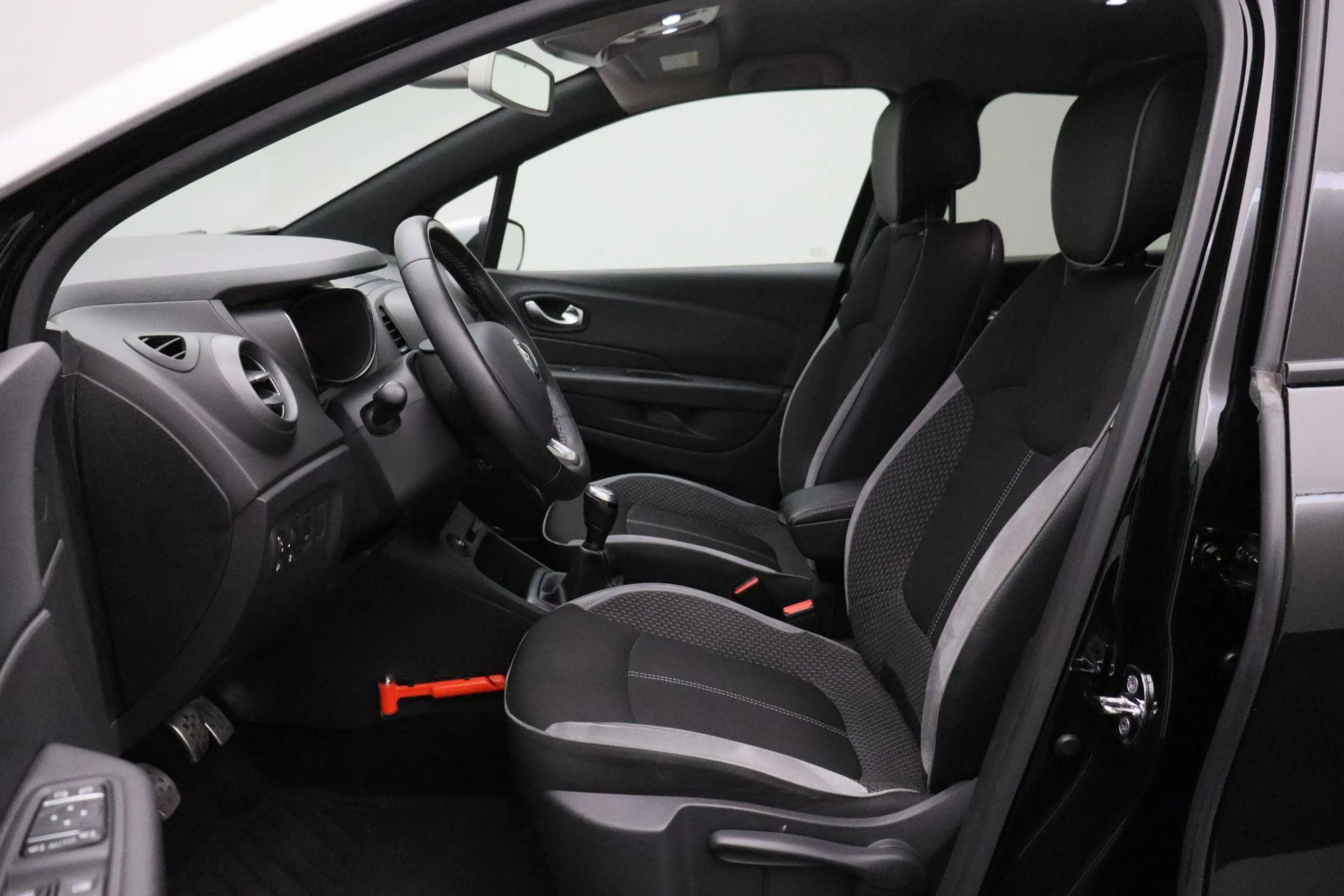 Renault Captur 0.9 TCe Edition One 2018 | Navigatie | Trekhaak | — photo 5