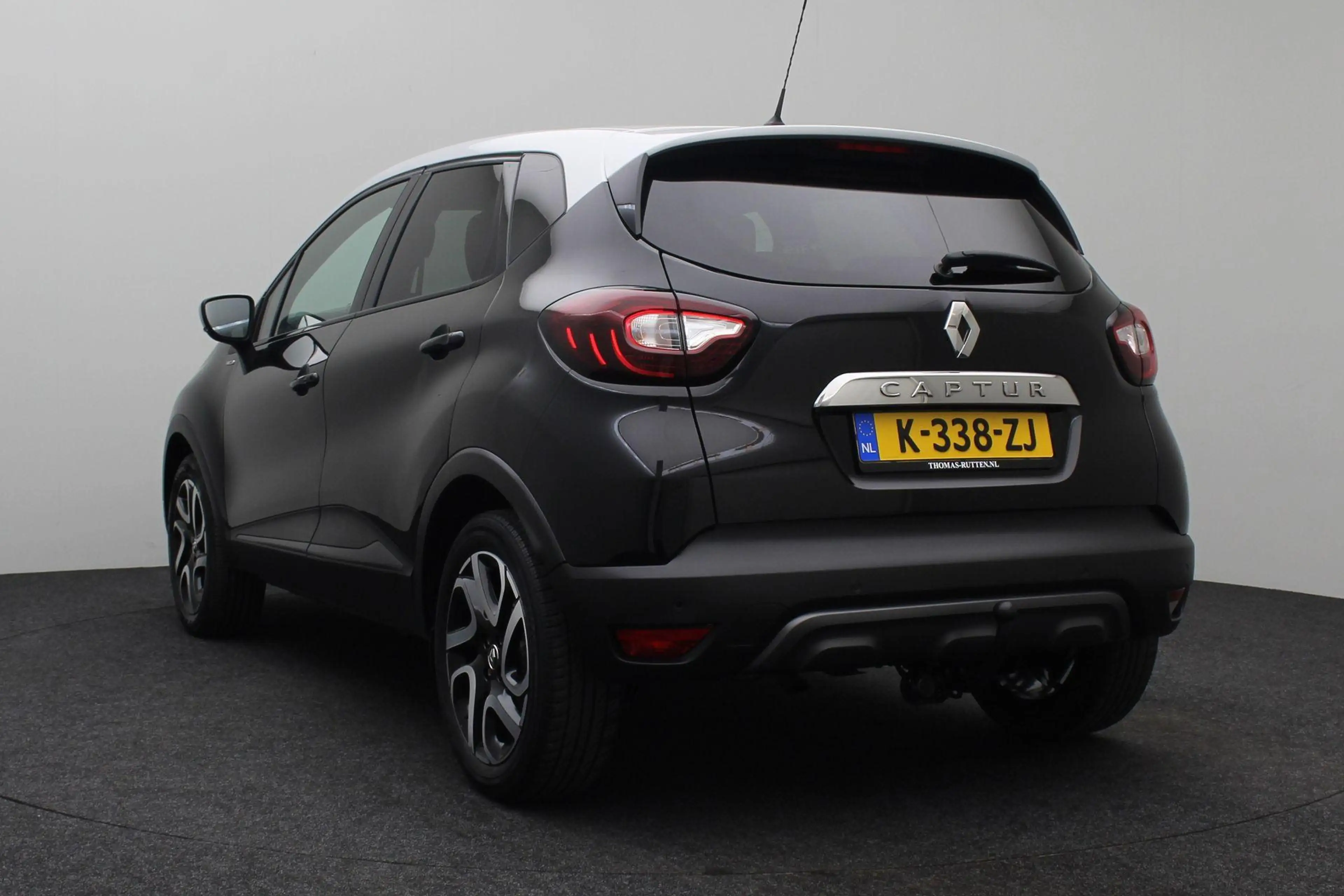 Renault Captur 0.9 TCe Edition One 2018 | Navigatie | Trekhaak | — photo 10