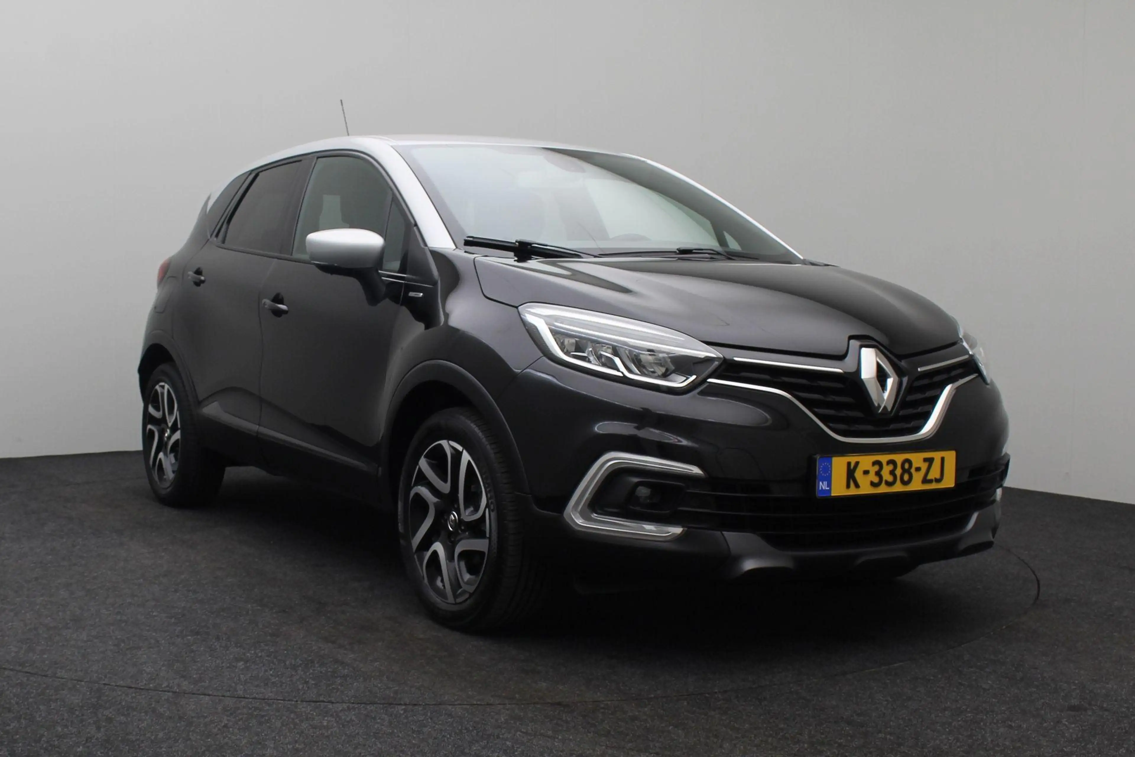 Renault Captur 0.9 TCe Edition One 2018 | Navigatie | Trekhaak | — photo 21
