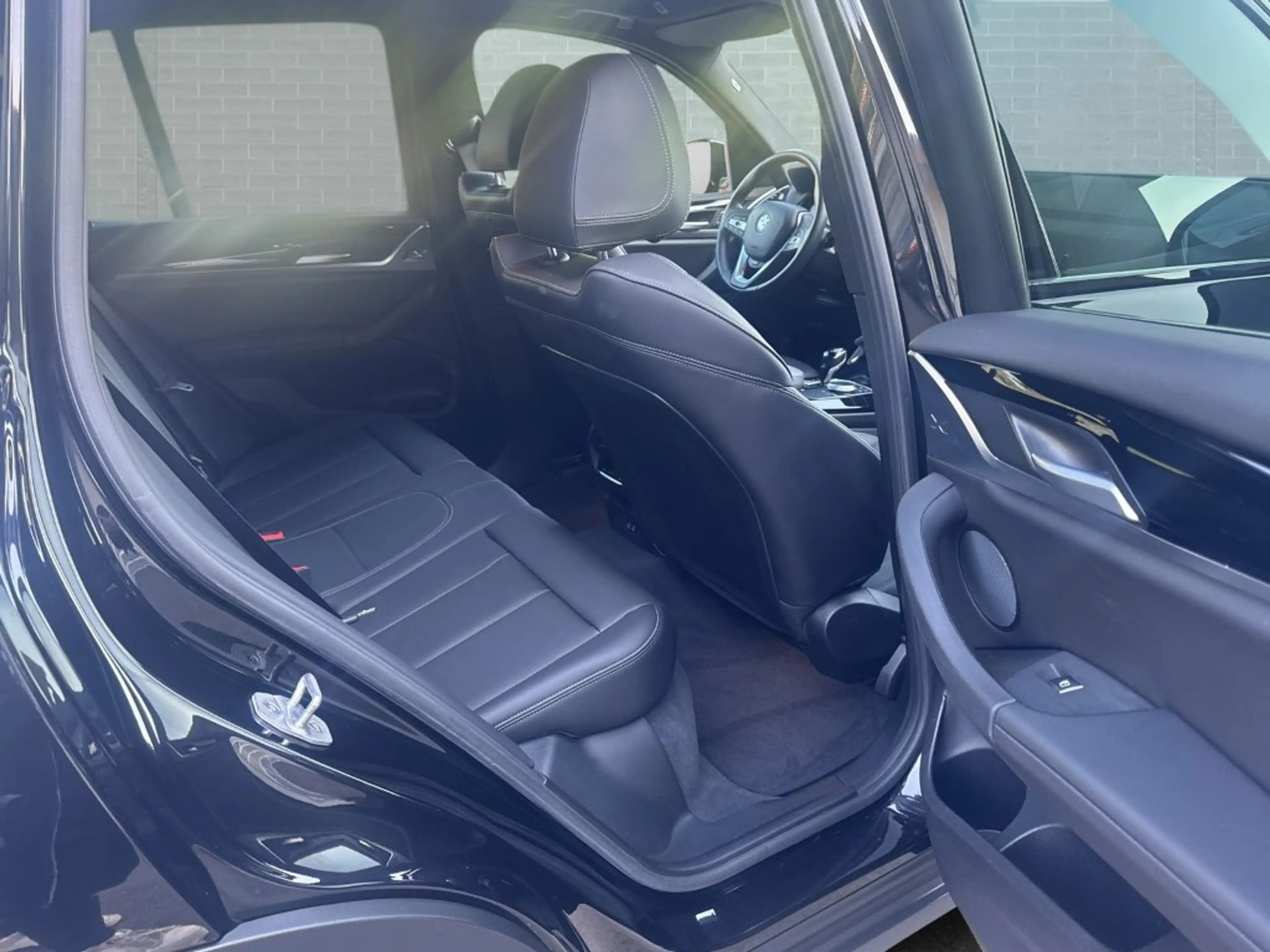 BMW X3 xDrive30e — photo 9