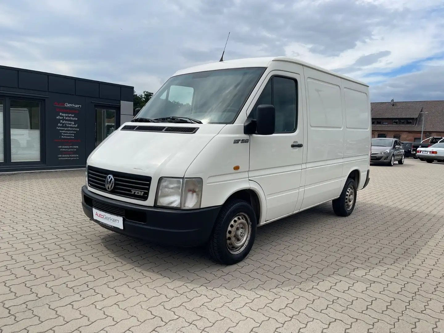 Volkswagen LT 2.5 TDI 28 Kasten TÜV NEU AHK Grau - 1