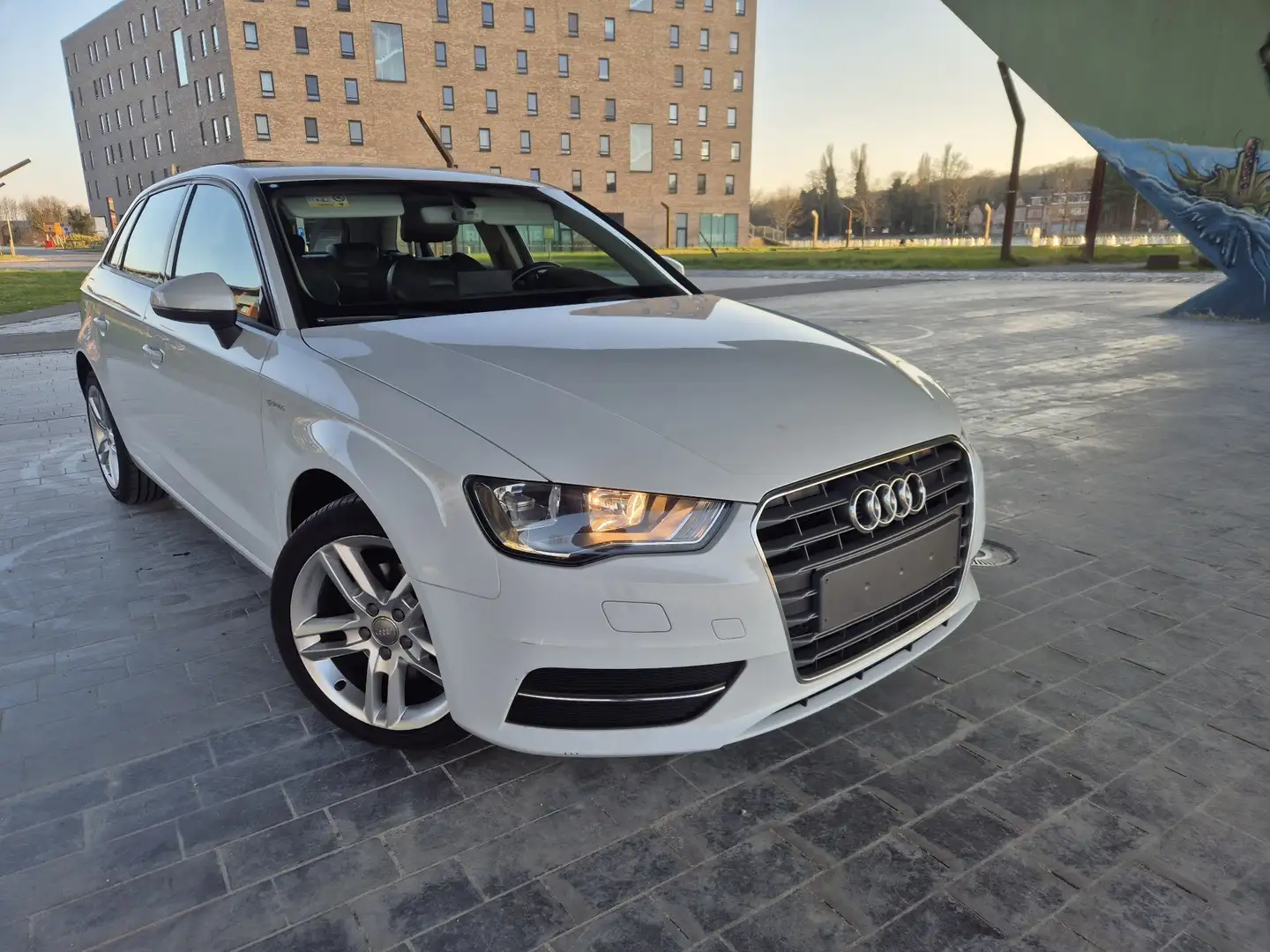Audi A3 1.4 TFSI Attraction - 1