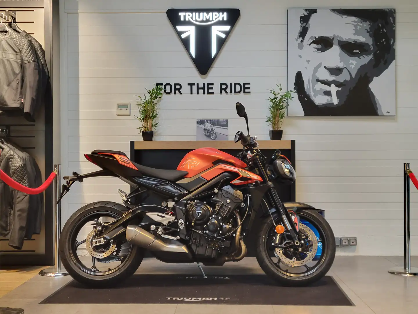 Triumph Street Triple 765 Alb - 1