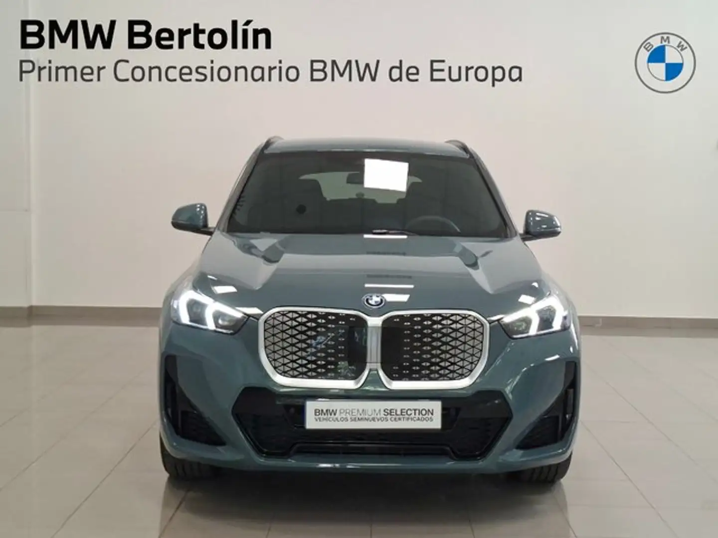 BMW iX1 eDrive20 Verde - 2