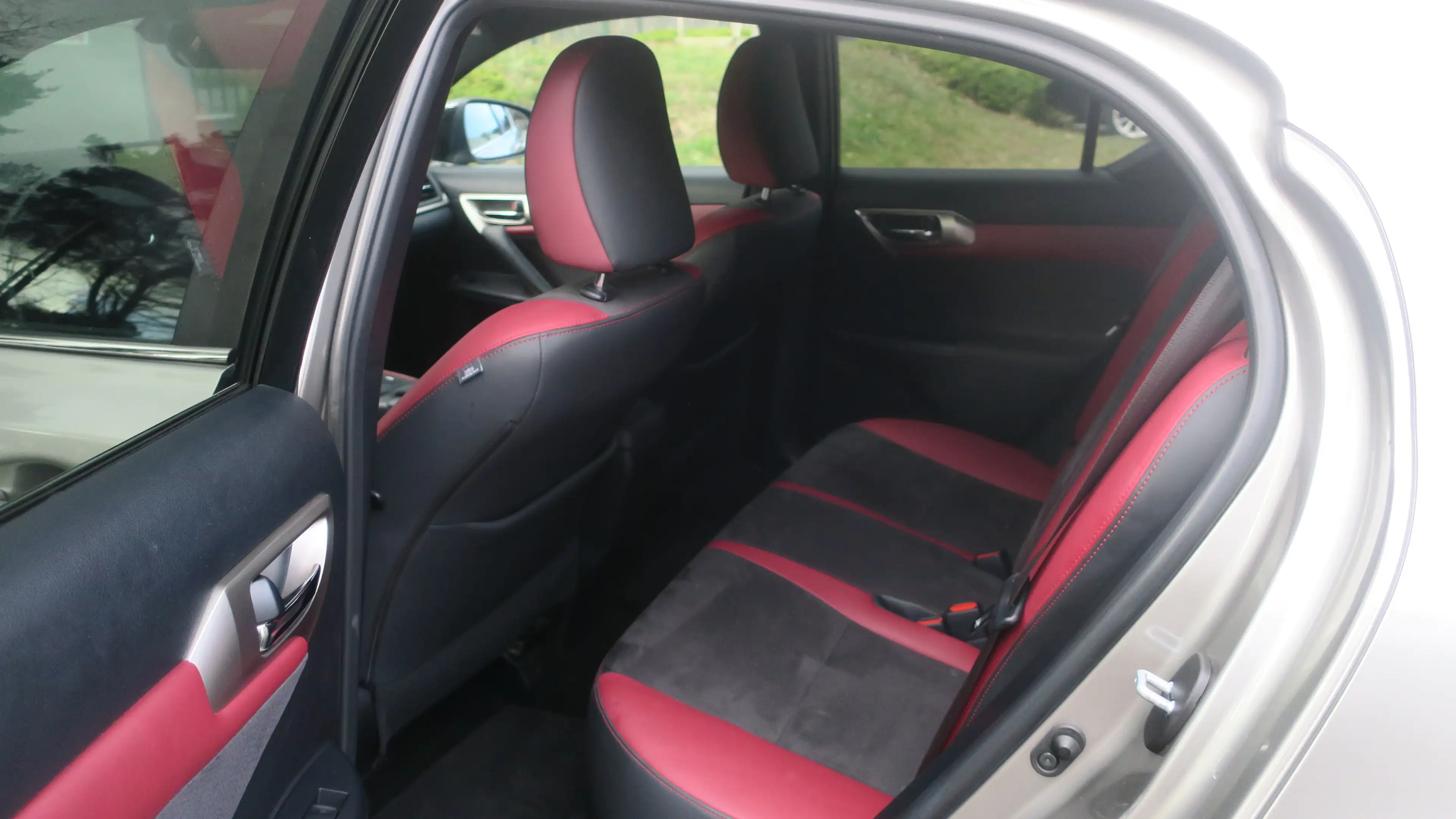 Lexus CT 200h CT 200h 1.8i Executive Line E-CVT (EU6.2) — photo 8