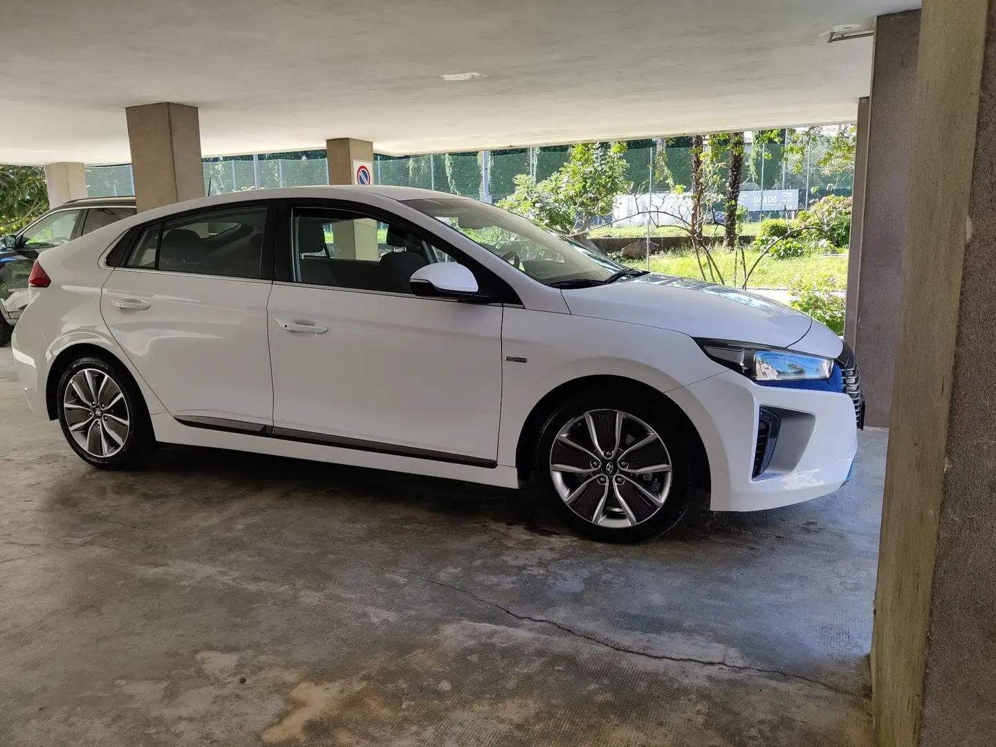 Hyundai IONIQ Hybrid 1.6 GDI Style - 2