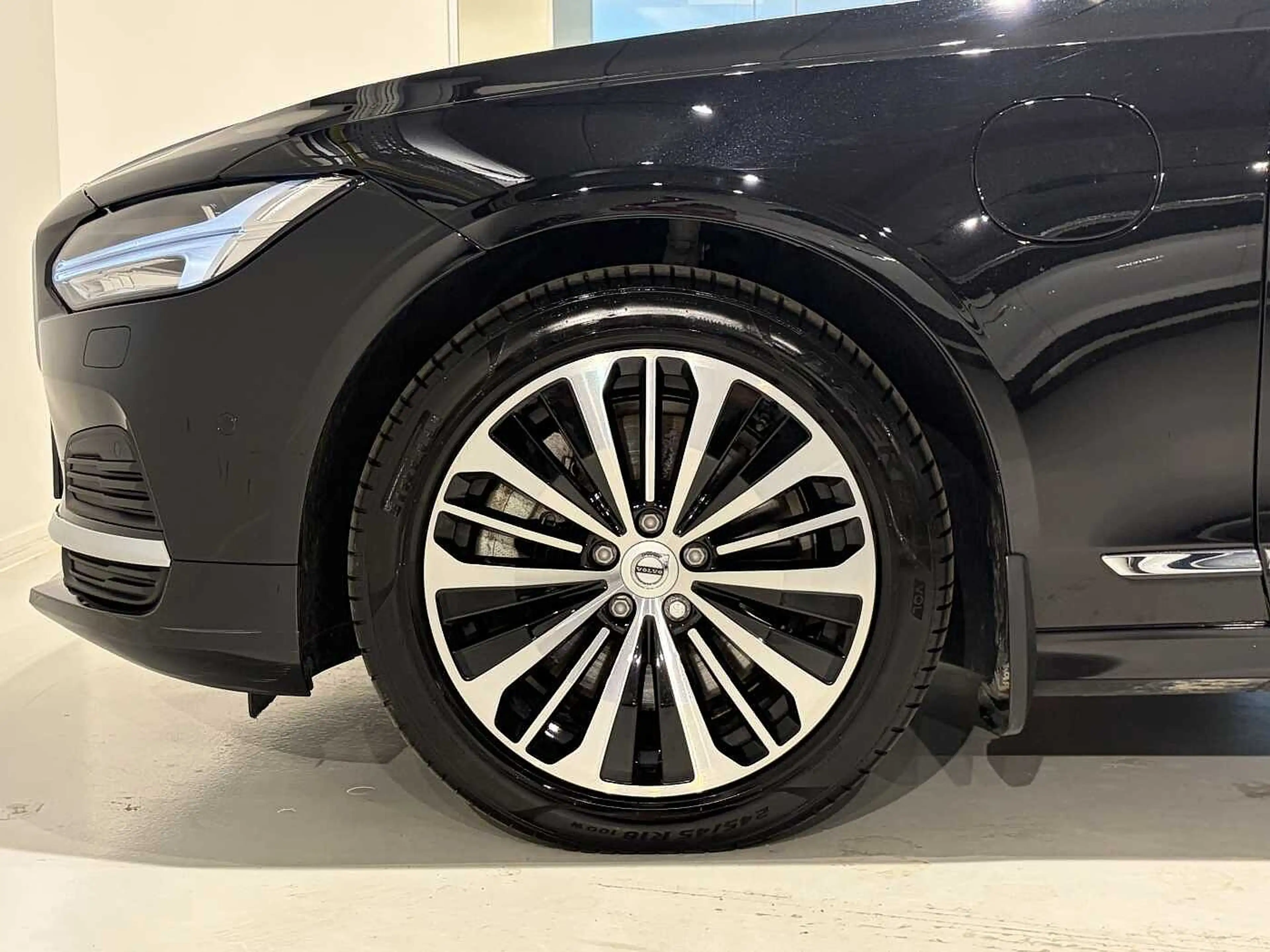 Volvo V90 T6 Recharge Bright + electr trekhaak — photo 3