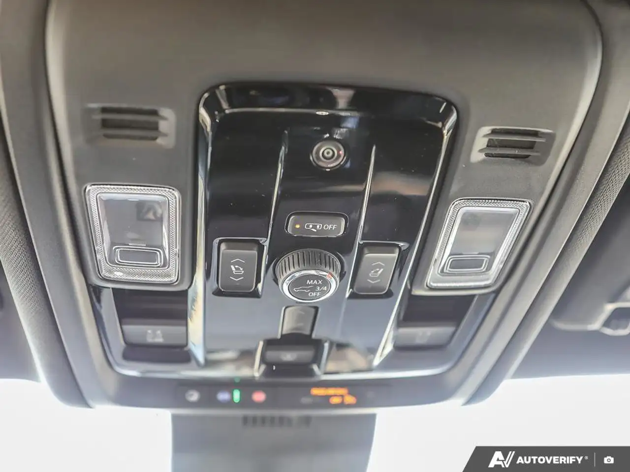 Chevrolet Suburban снимка Chevrolet Suburban