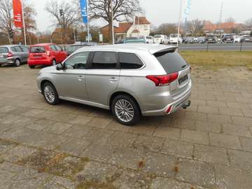Bild 6 Mitsubishi Outlander Plug-In Hybrid 2.4 4WD Plug-In Plus