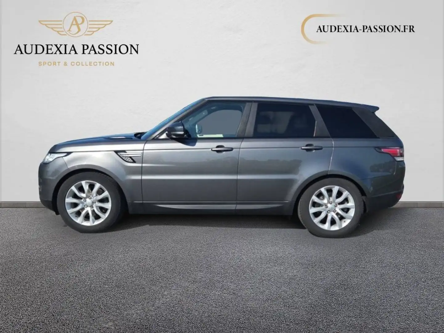 Land Rover Range Rover Sport Mark IV TDV6 3.0L HSE A Gris - 2