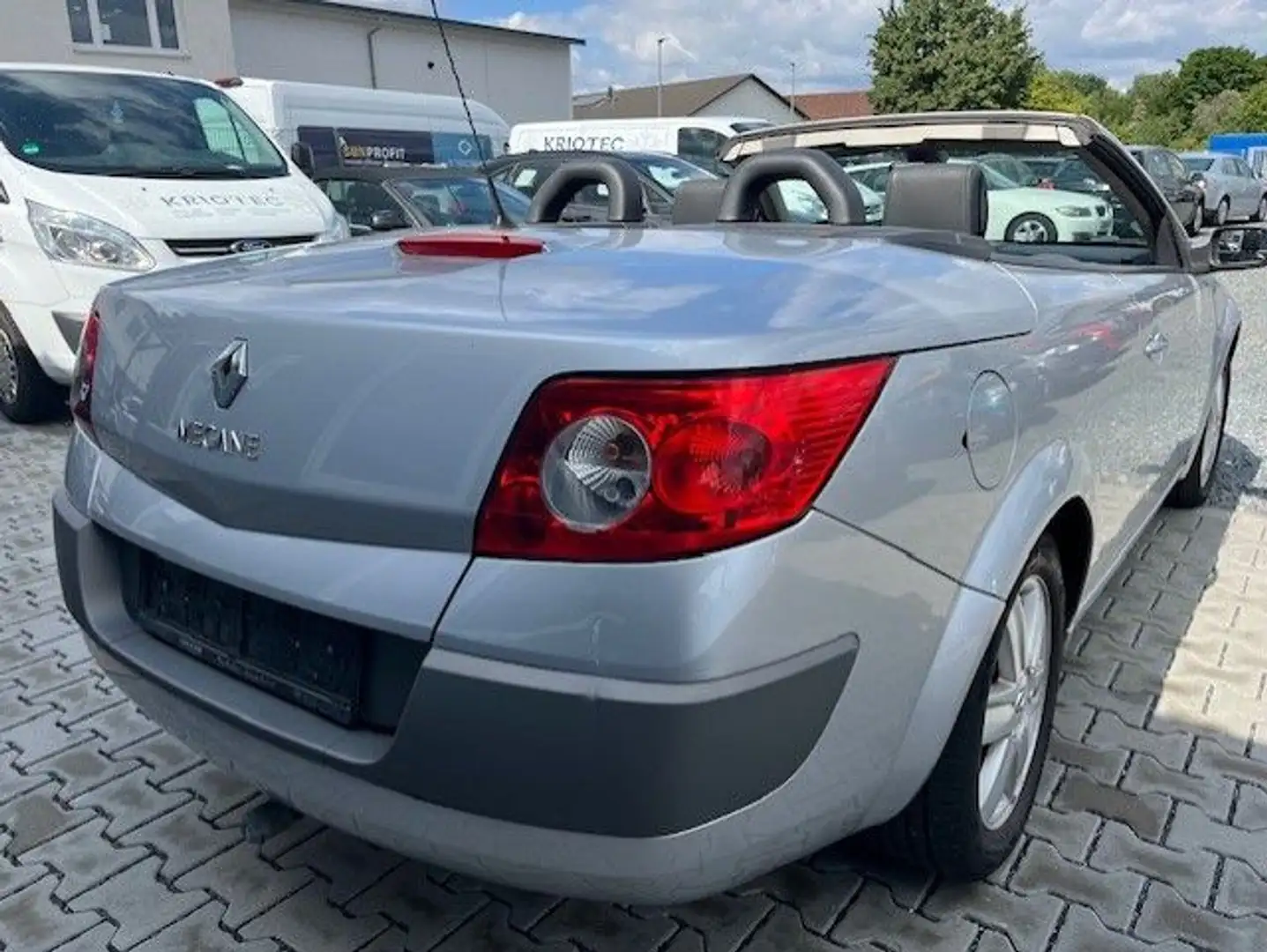 Renault Megane II Coupe / Cabrio Dynamique Silber - 2