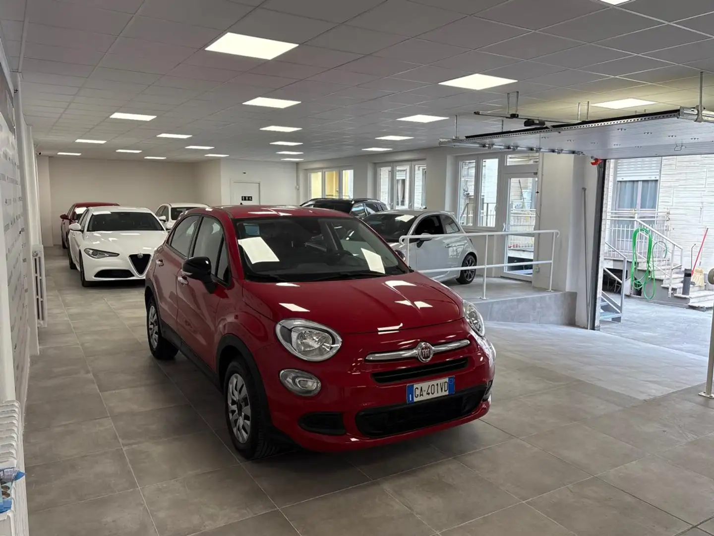 Fiat 500X 1.0 T3 120 CV Urban IVA ESPOSTA Rood - 2