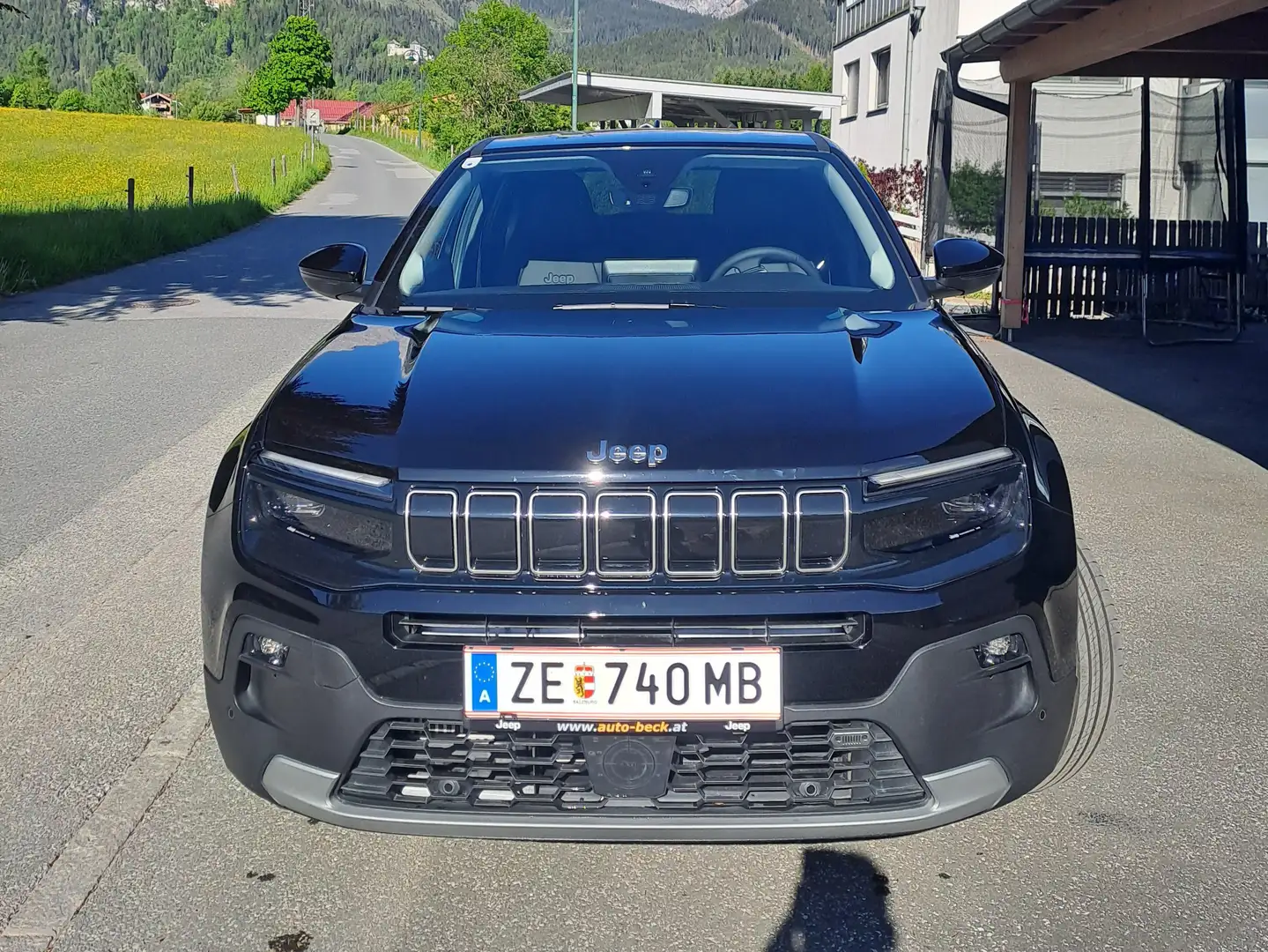 Jeep Avenger Avenger 1.2 e-Hybrid Summit e-DCT6 Summit Schwarz - 1