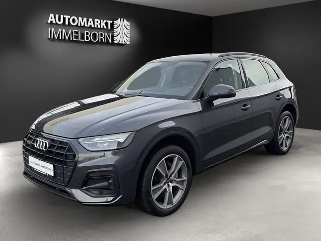 Audi Q5 view 4