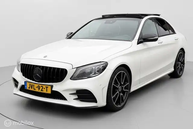 Mercedes-Benz C 180 klasse CGI AMG Line Camera|Navi|Pano