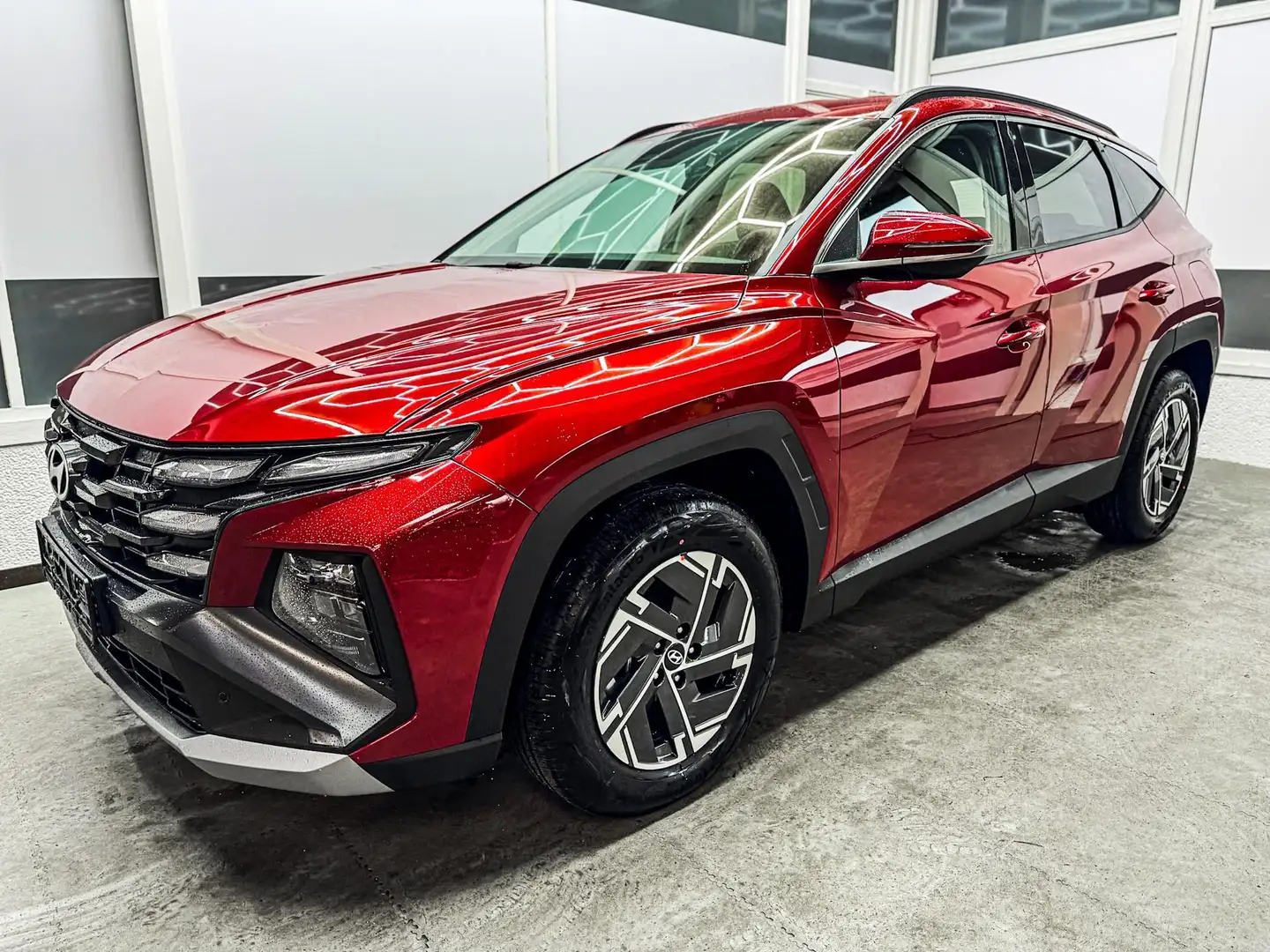 Hyundai TUCSON STYLE AUT KLIMAAUTOMATIK TOTWINKEL NAVI SHZ RFK... Rot - 1