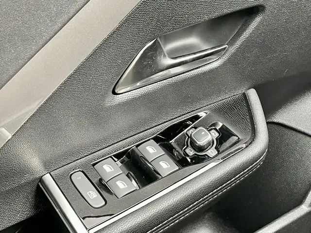 Opel Astra view 14
