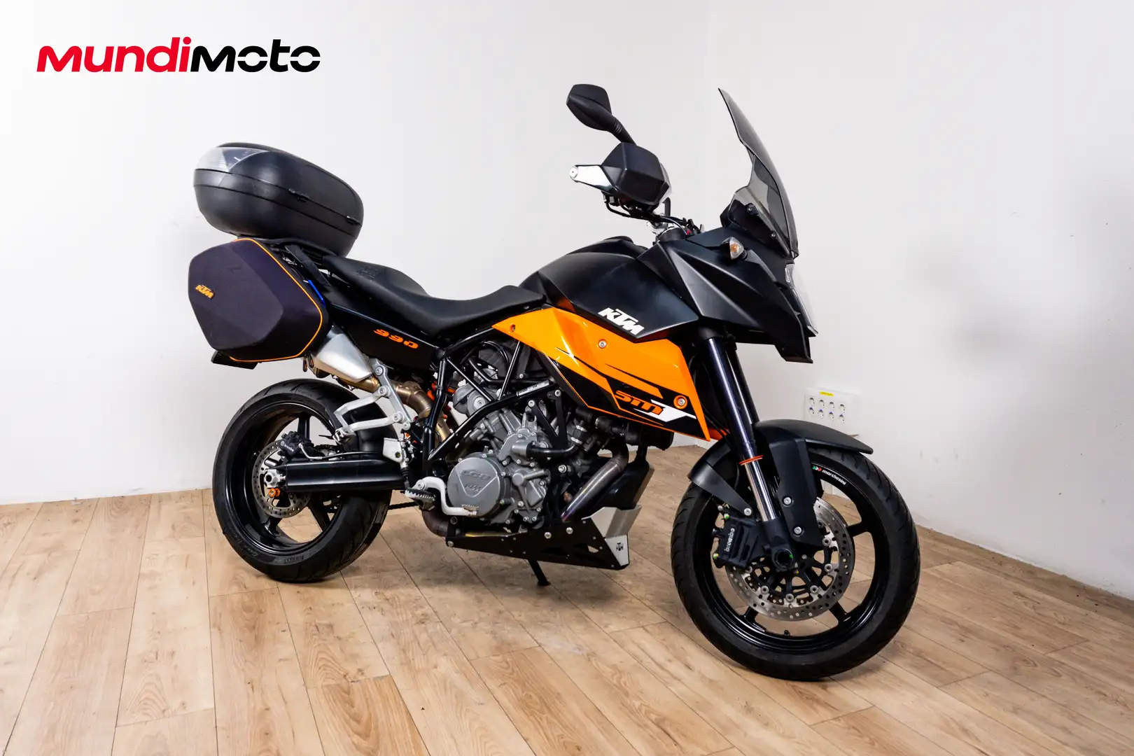 KTM 990 Supermoto - 2