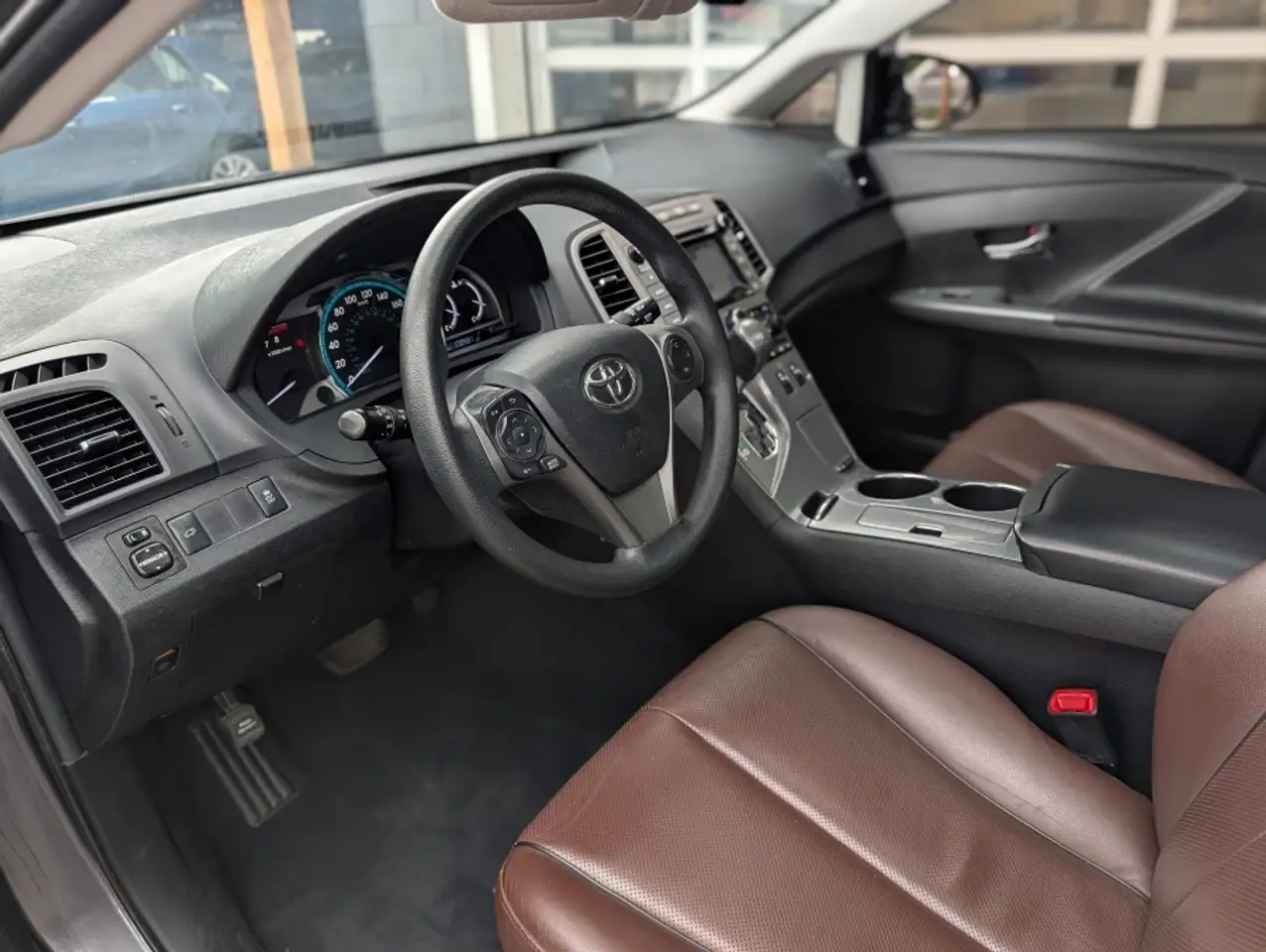 Toyota Venza photo Toyota Venza