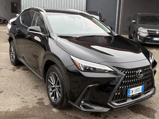 Lexus NX 350h NX II 2022 350h 2.5 Business 4wd 244cv e-cvt