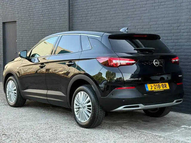 Opel Grandland X view 10