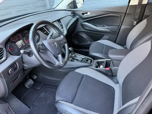 Opel Grandland X view 13