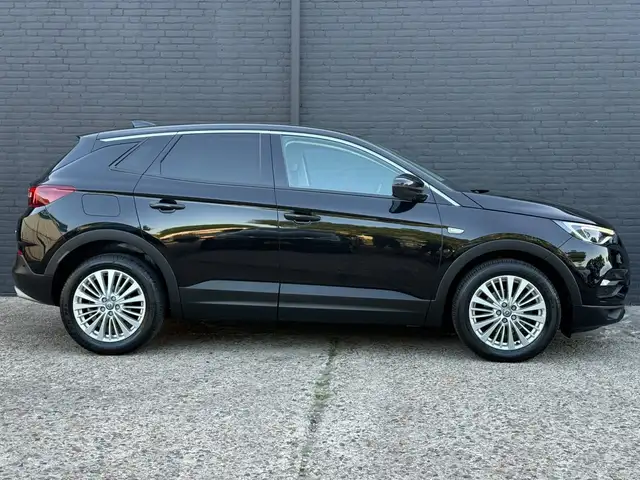Opel Grandland X view 8