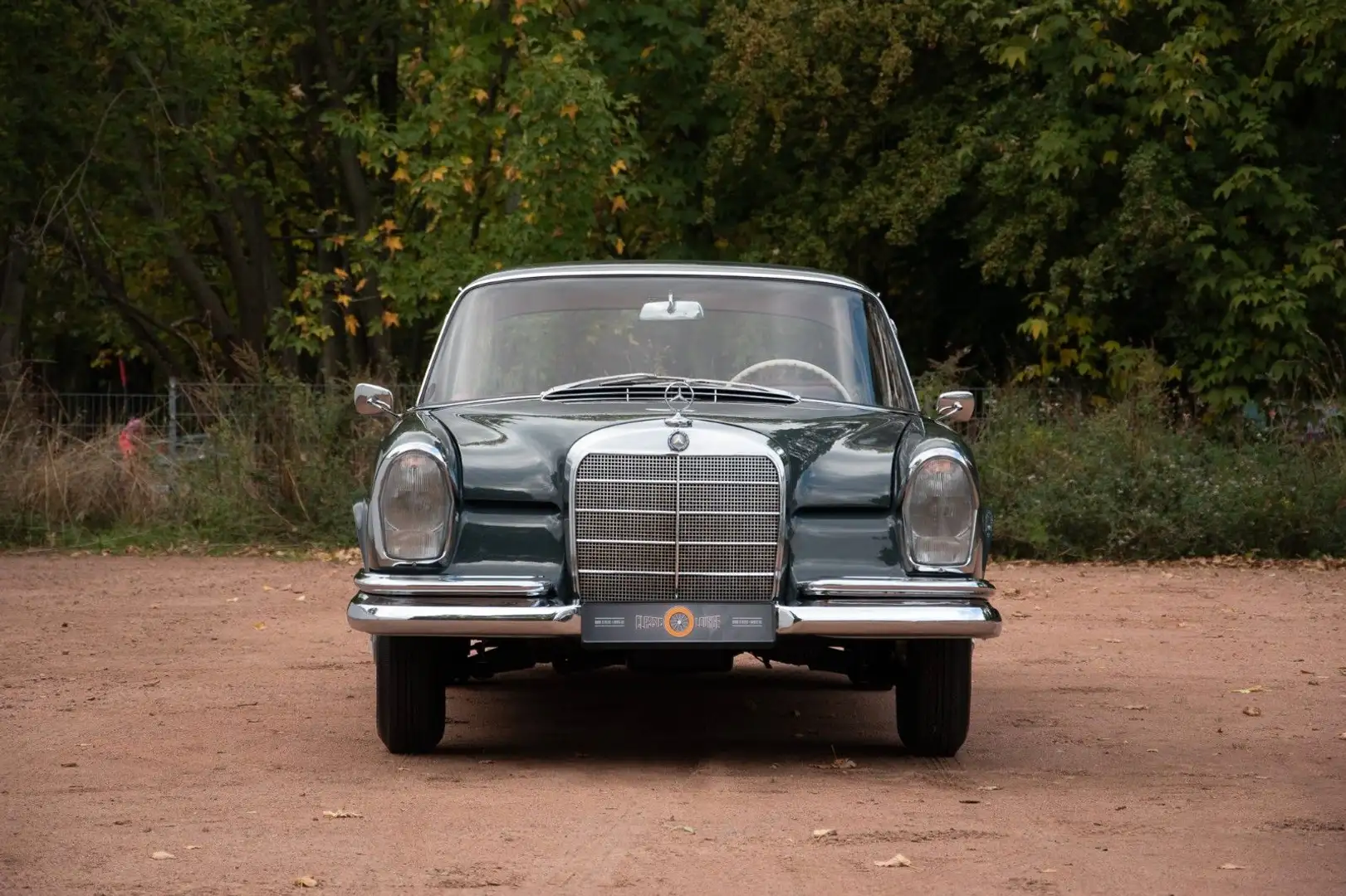 Mercedes-Benz 220 W111 220 SEB Coupe Automatik Schiebedach Grau - 2