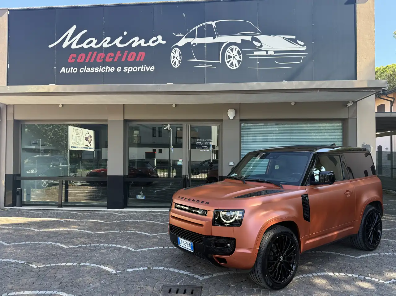 Land Rover Defender