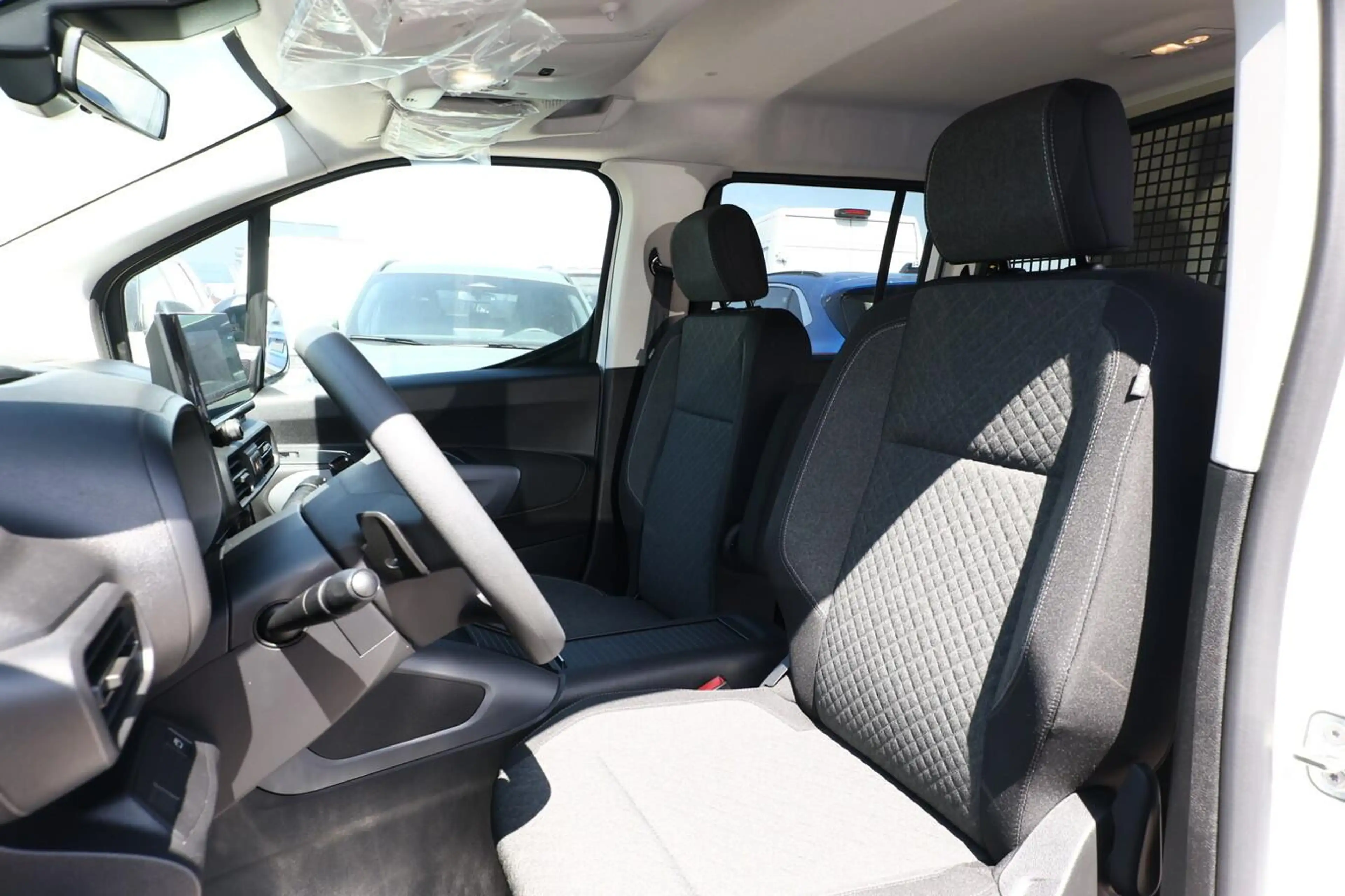 Opel Combo AT8 GS Nav10" Kam IntelliLux PDC Privacy 96 kW ... — photo 6